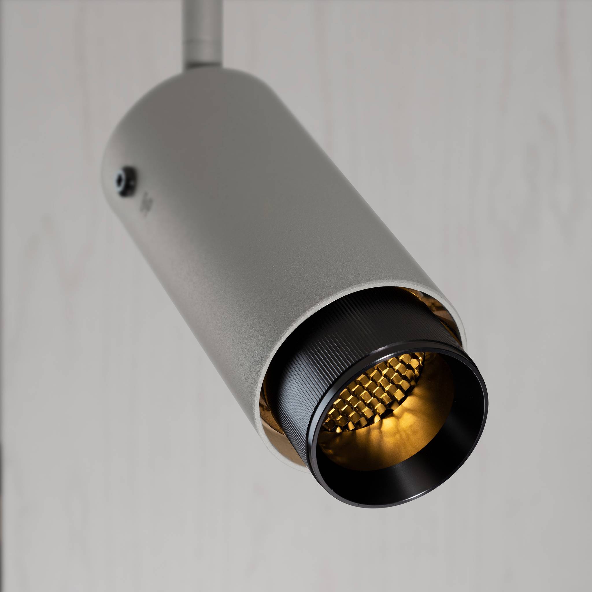 EXHAUST SPOT / LINEAR / STONE