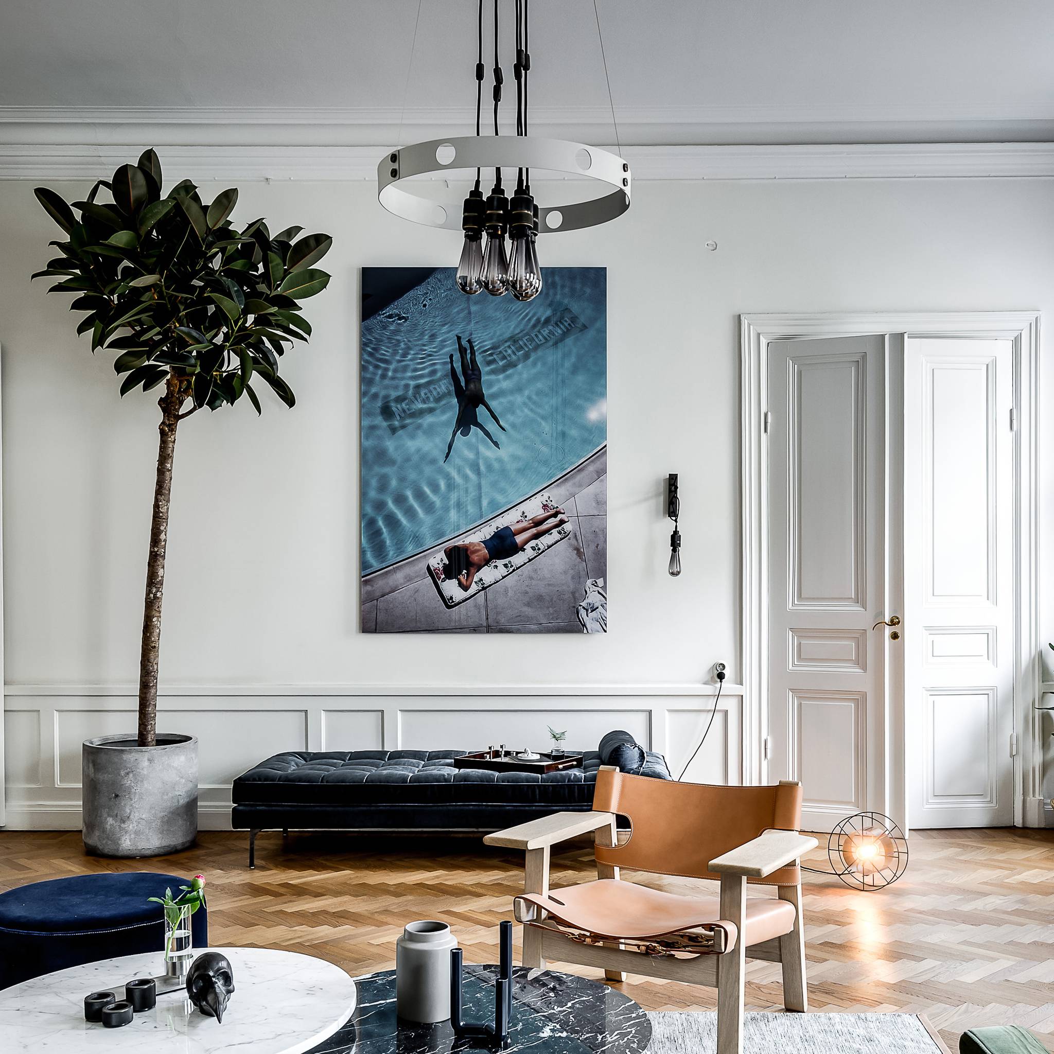 HERO LIGHT / CROSS / STONE