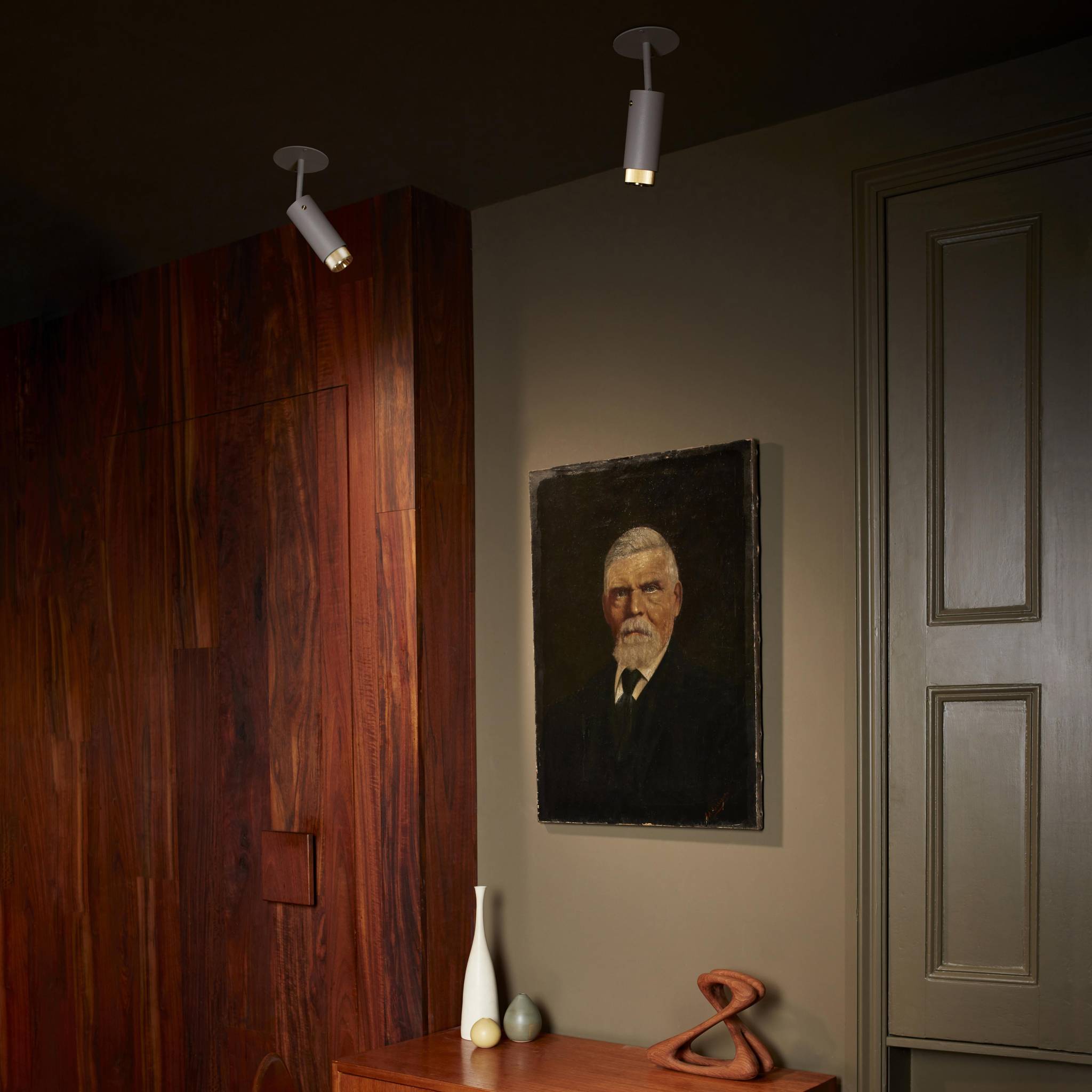 EXHAUST SPOT / CROSS / STONE