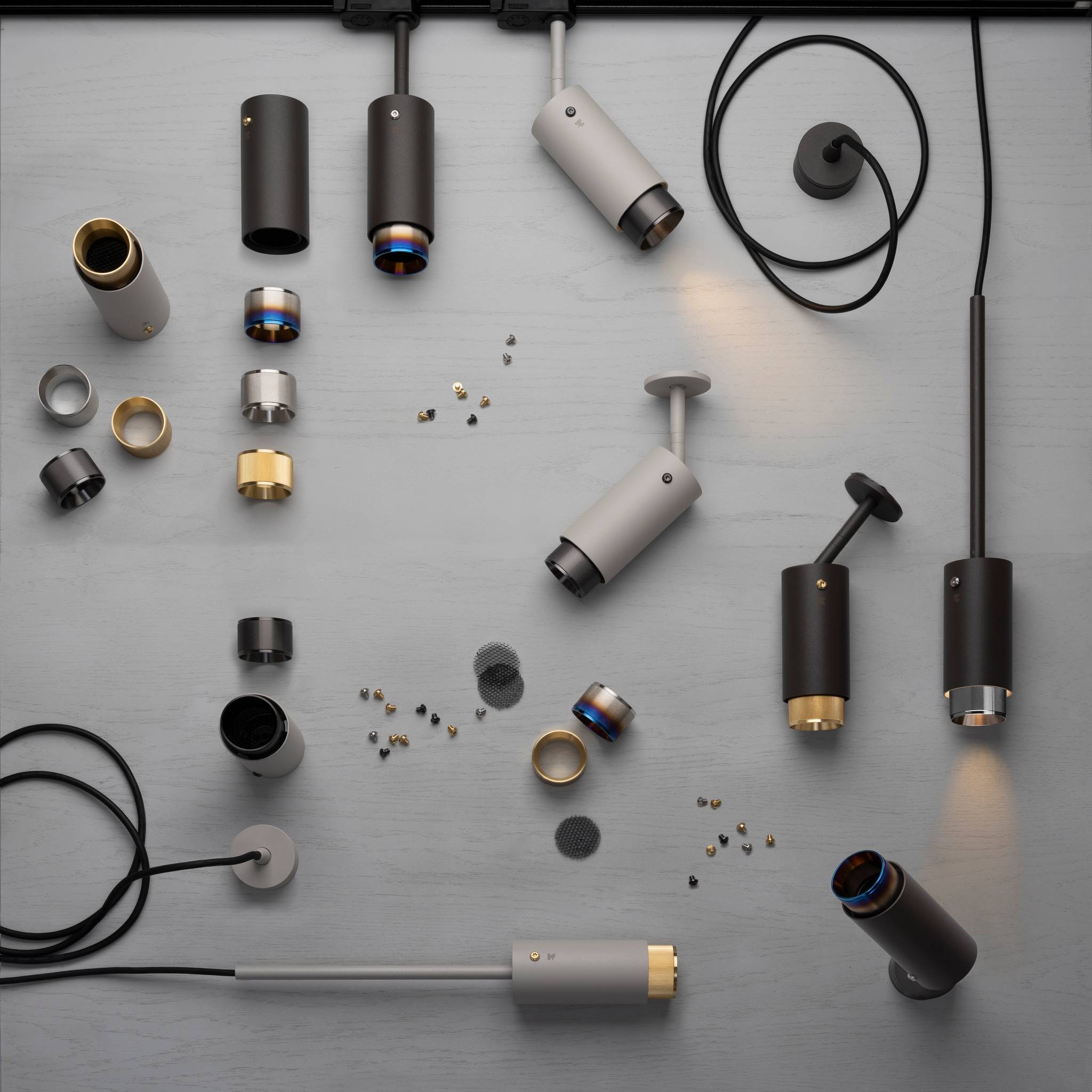 EXHAUST SURFACE / LINEAR / GRAPHITE