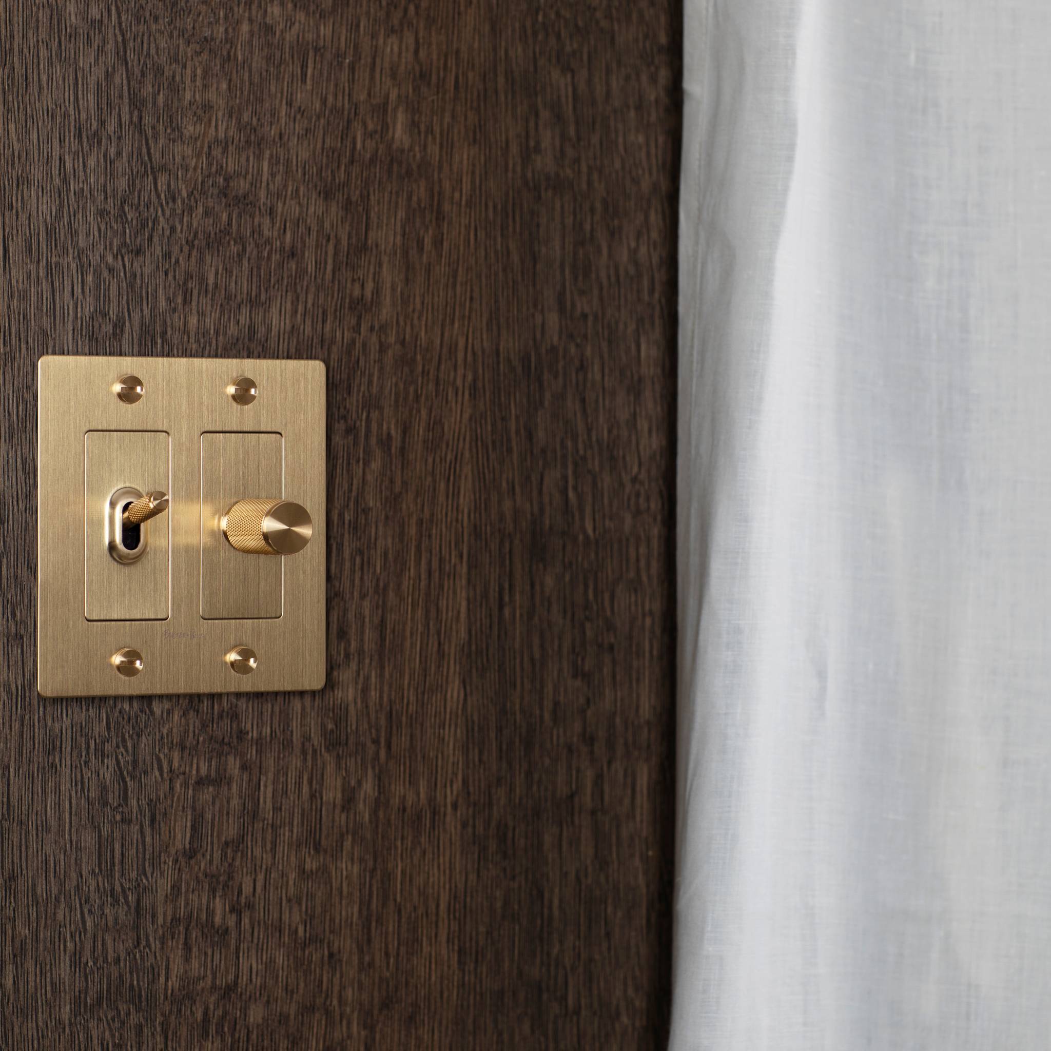 1G DIMMER / INCANDESCENT / CROSS / WITHOUT LOGO