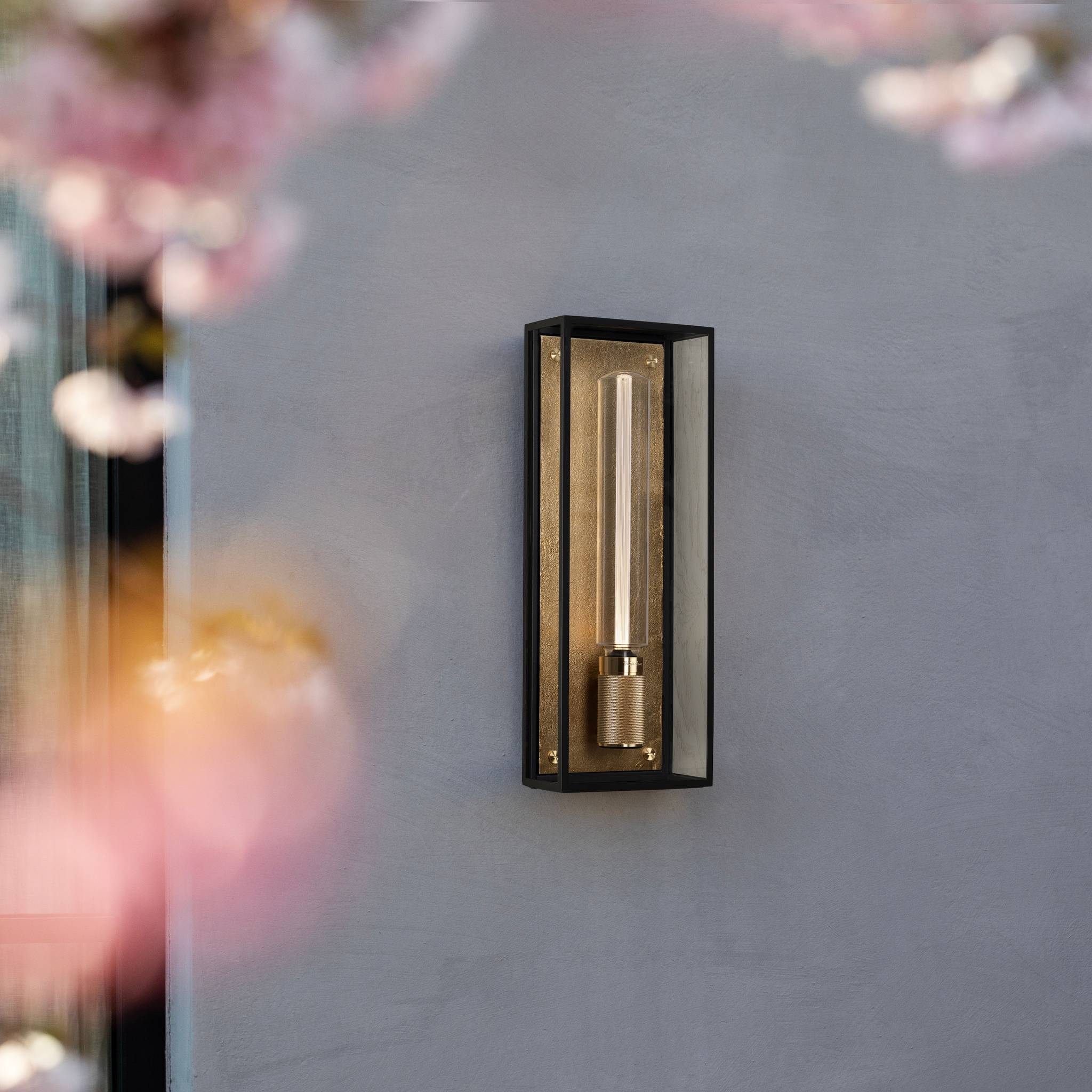 CAGED WET / WALL / CROSS / LARGE