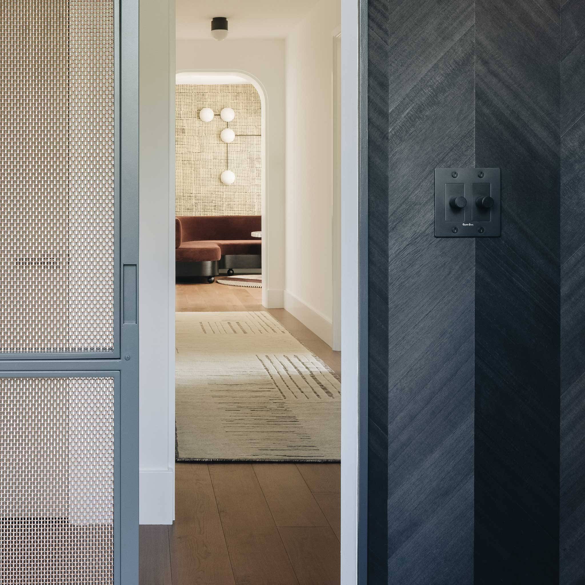 2G DIMMER / PREMIUM / CROSS / WITH LOGO