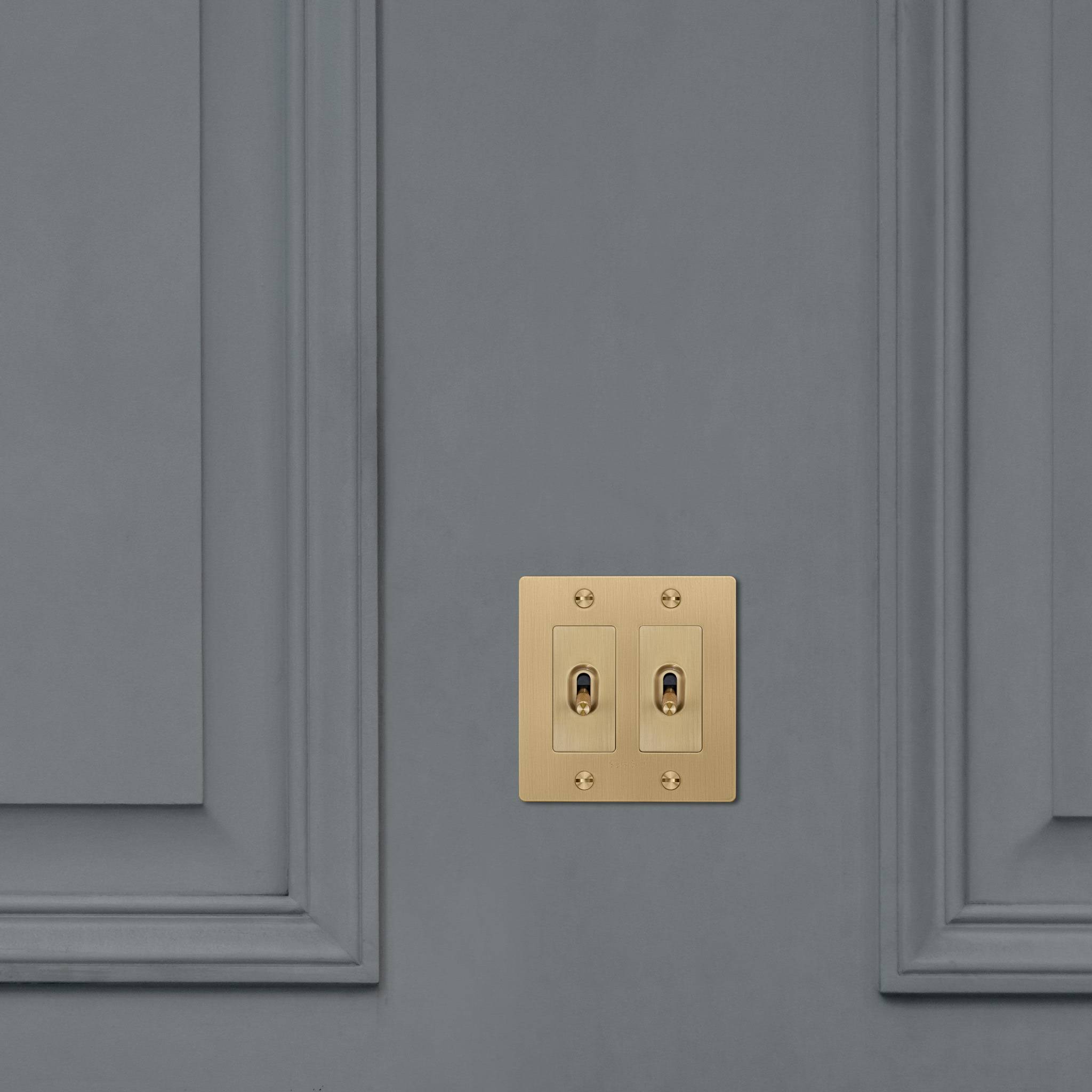 2G TOGGLE / CROSS / WITHOUT LOGO