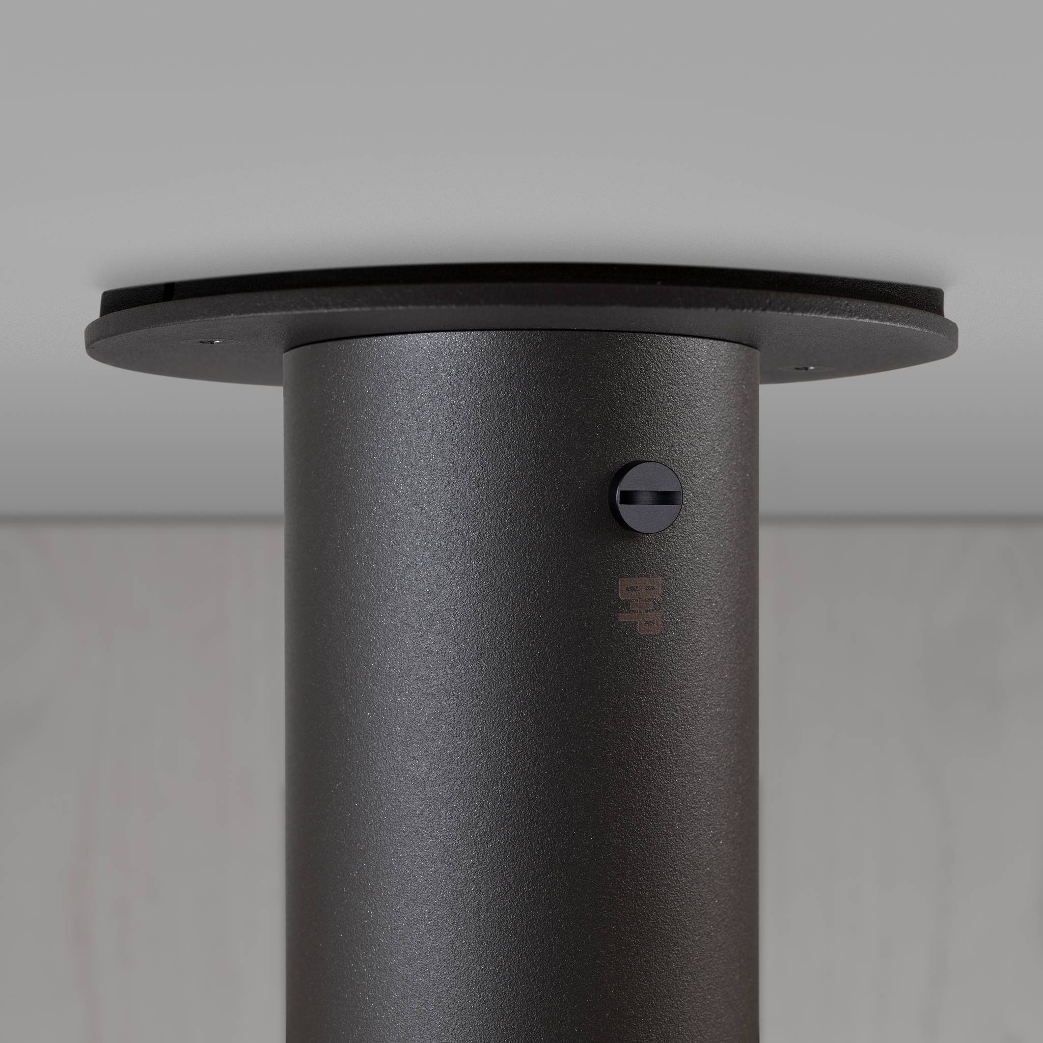 EXHAUST SURFACE / CROSS / GRAPHITE