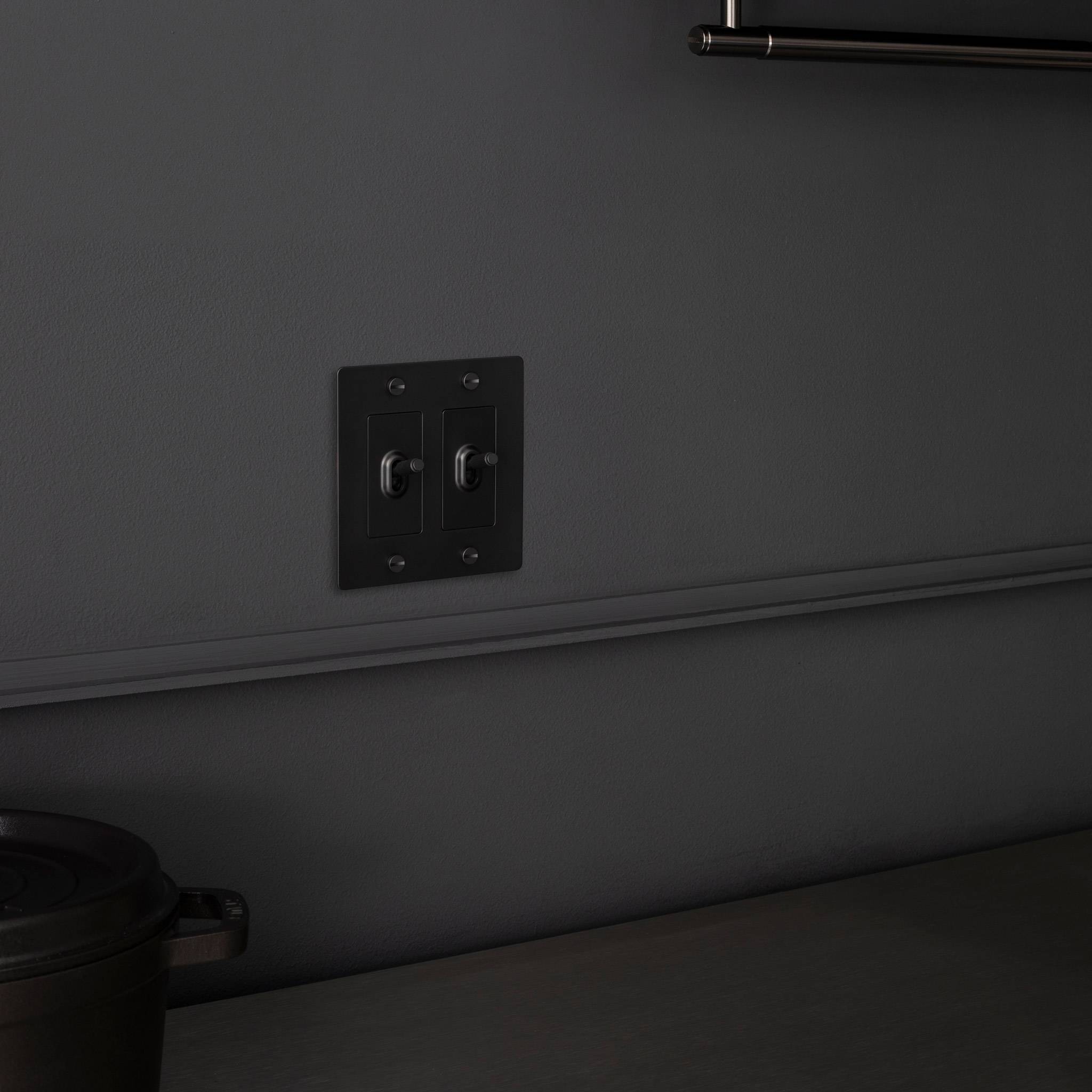 2G TOGGLE / CROSS / WITHOUT LOGO