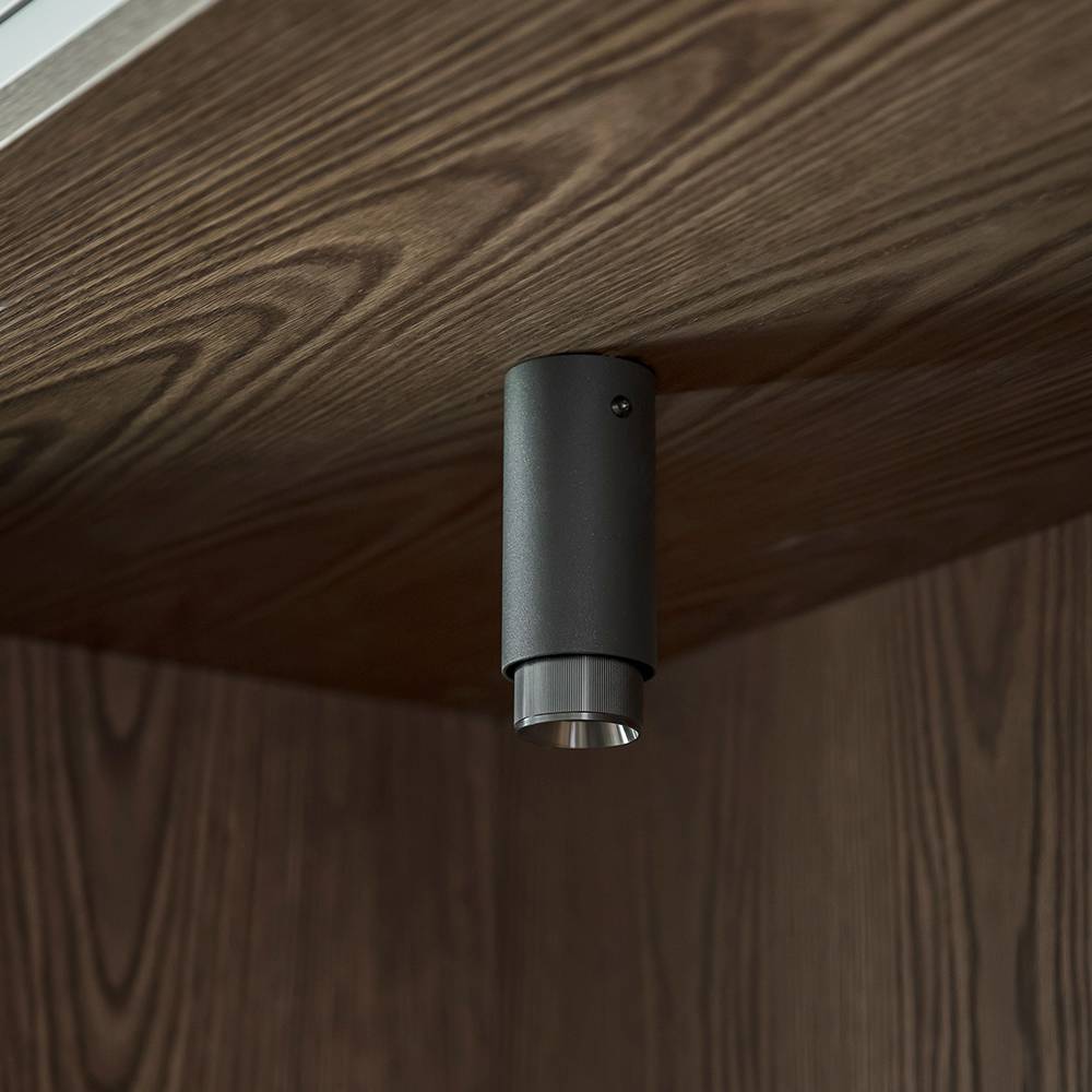 EXHAUST SURFACE / LINEAR / GRAPHITE