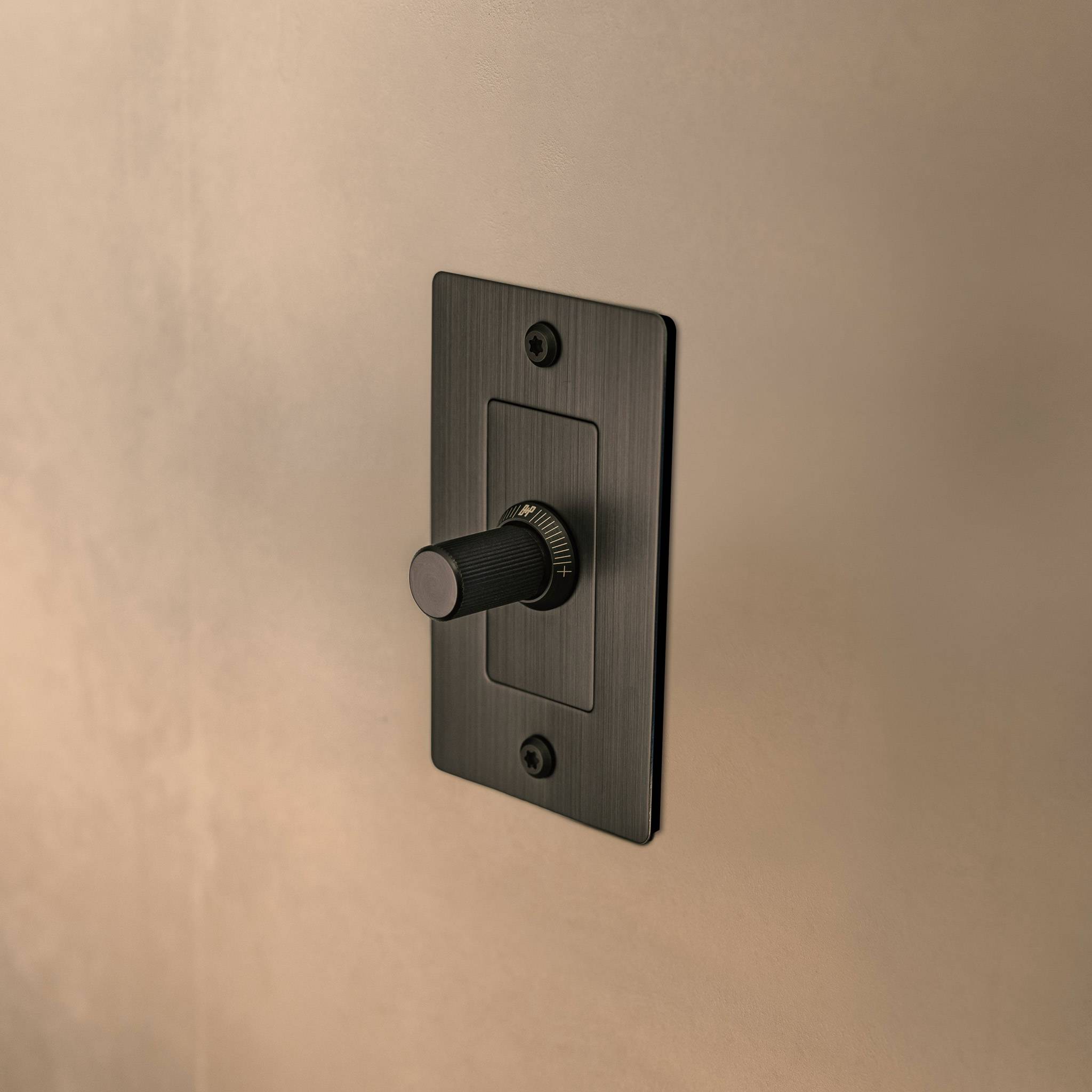 1G DIMMER / LED / LINEAR / WITHOUT LOGO