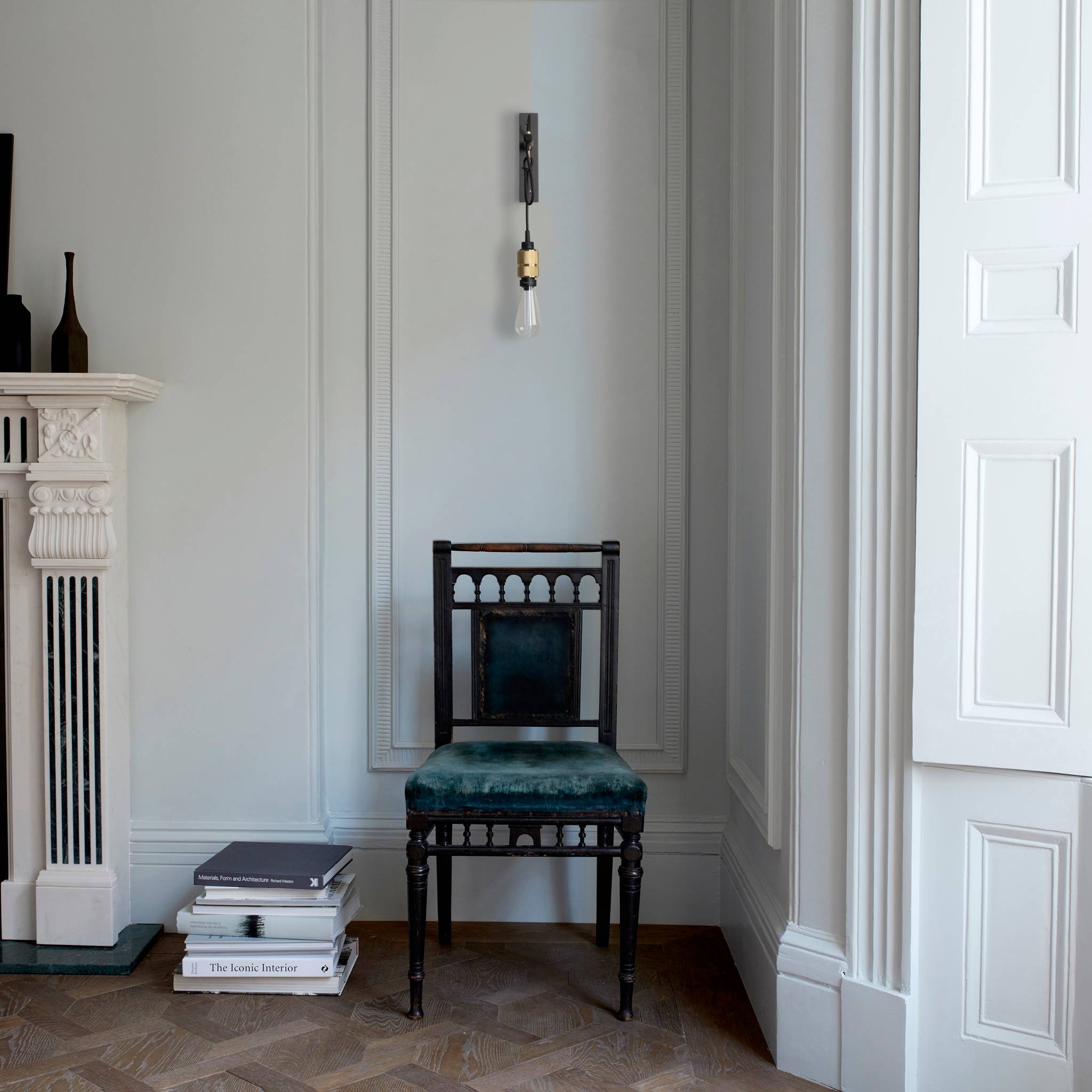 HOOKED WALL / CROSS / NUDE / GRAPHITE