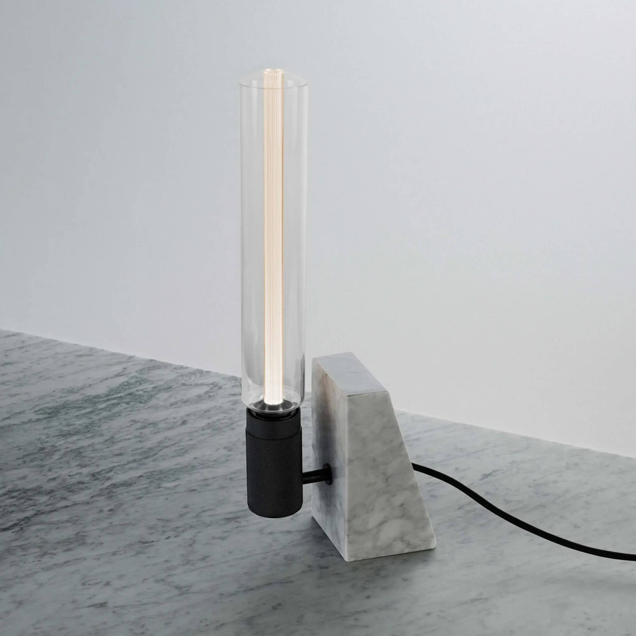 STONED TABLE LIGHT / CROSS