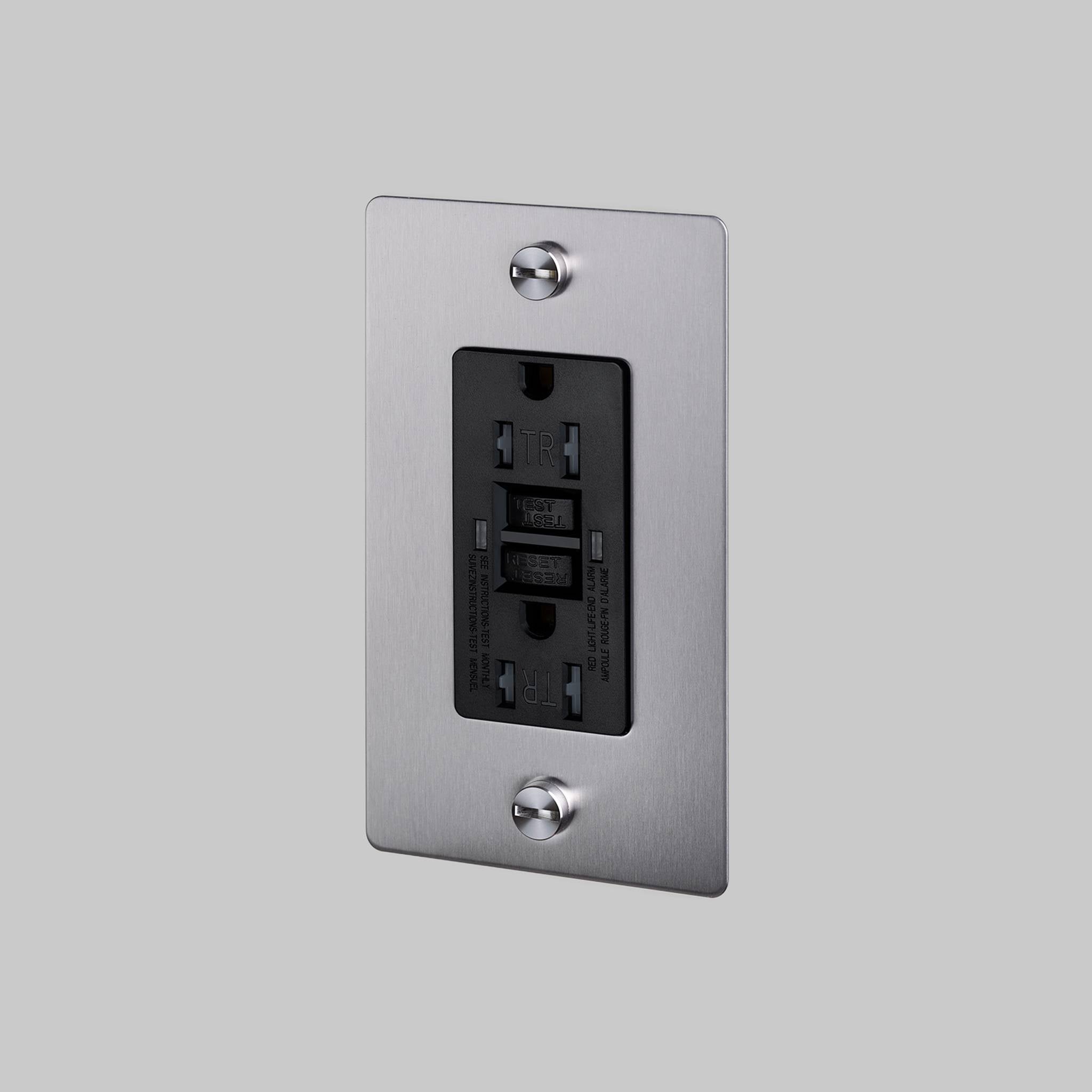 1G DUPLEX OUTLET / GFCI / CROSS / WITHOUT LOGO
