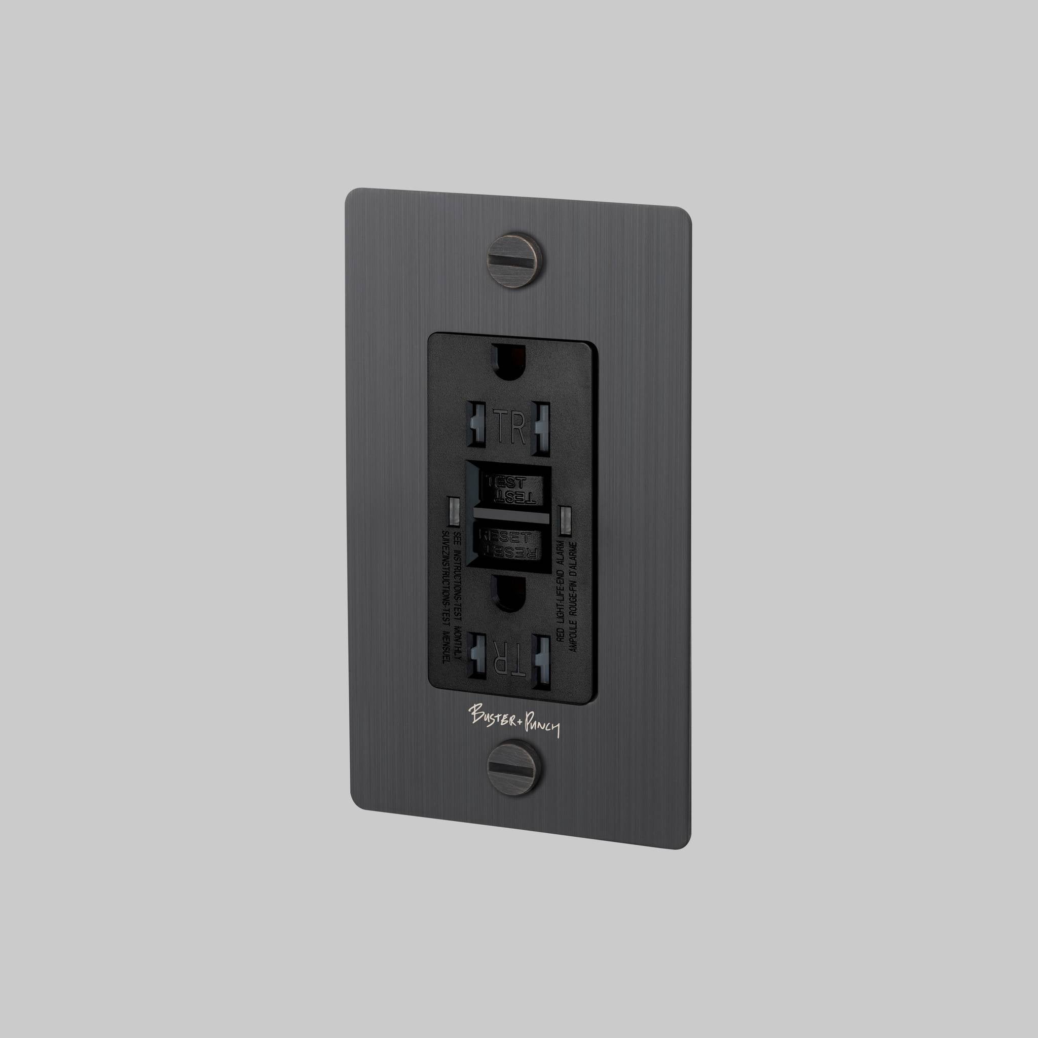 1G DUPLEX OUTLET / GFCI / CROSS / WITH LOGO