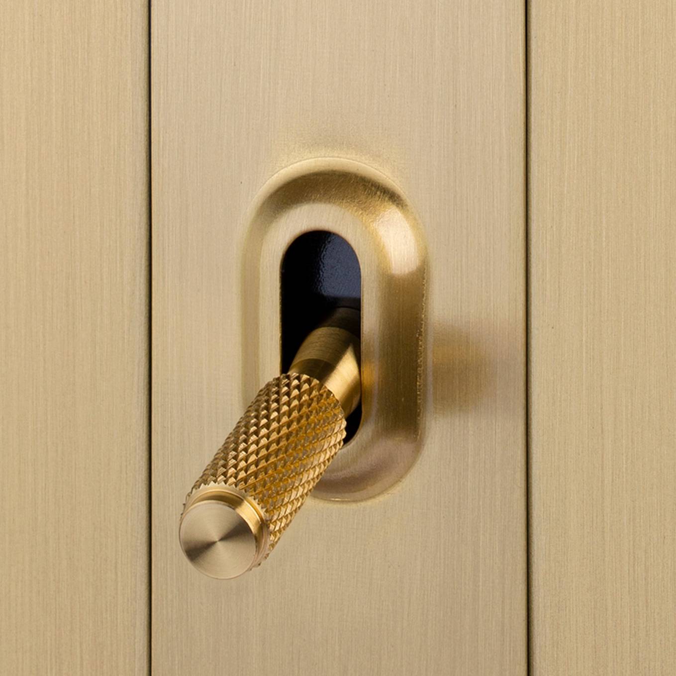 #Finish_BRASS