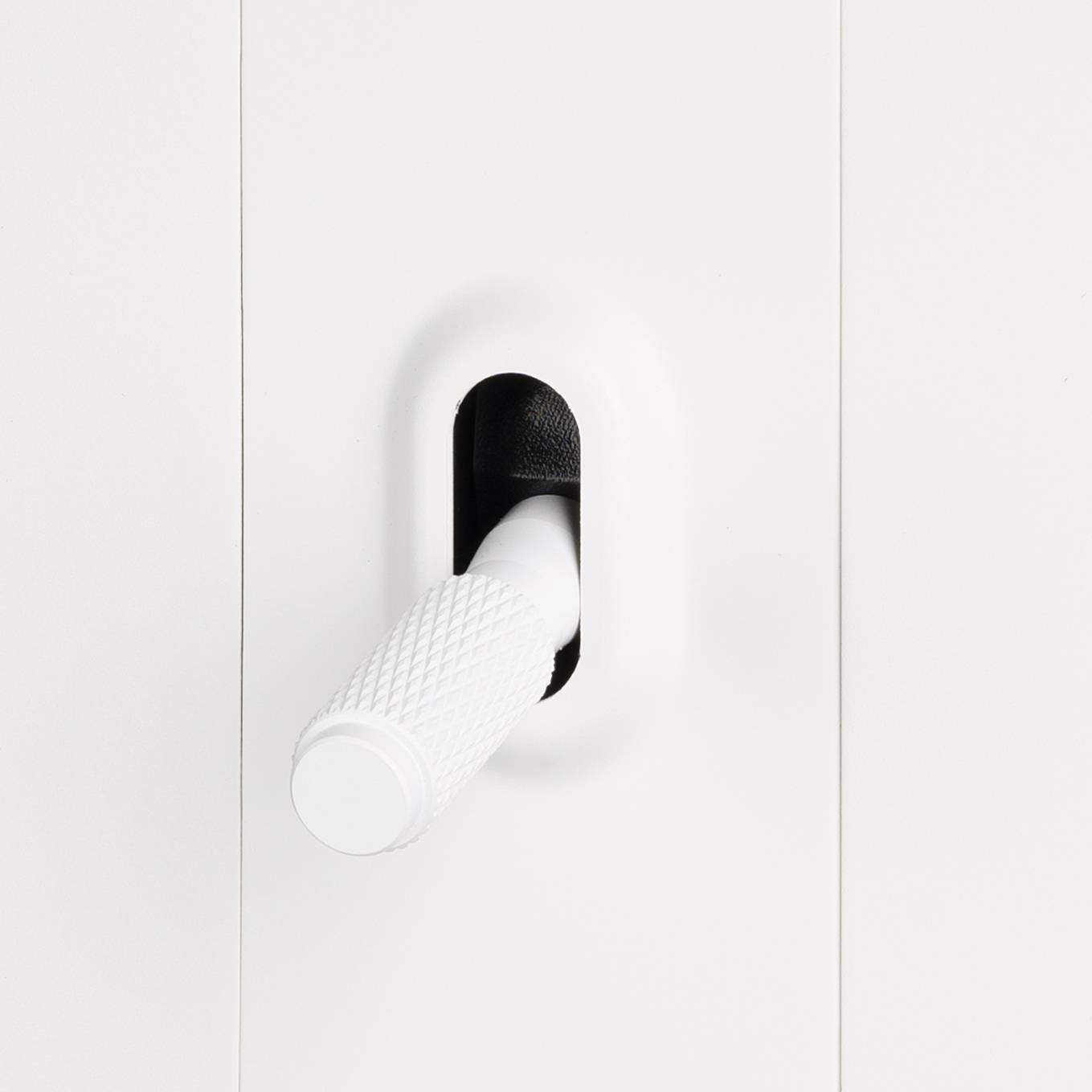 #Finish_WHITE