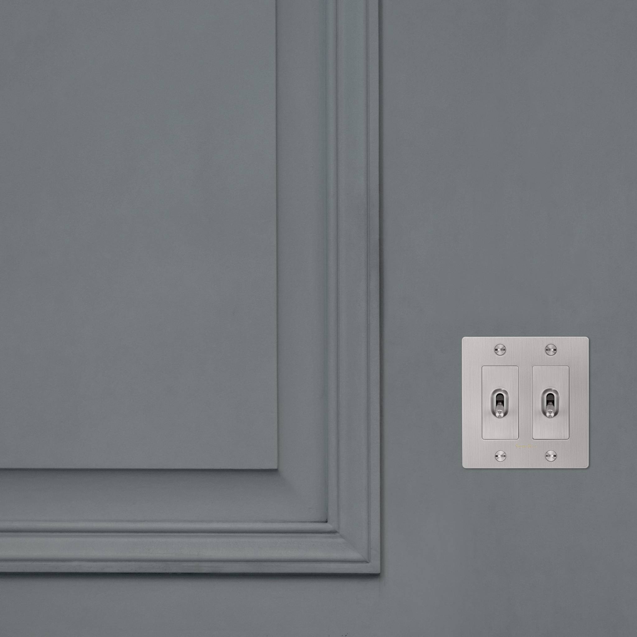 2G TOGGLE / CROSS / WITH LOGO