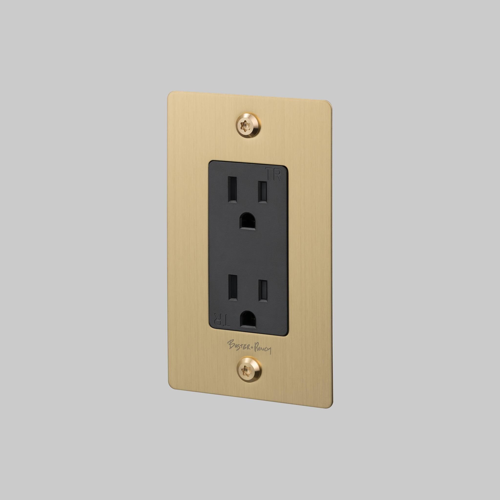 1G DUPLEX OUTLET / LINEAR / WITH LOGO