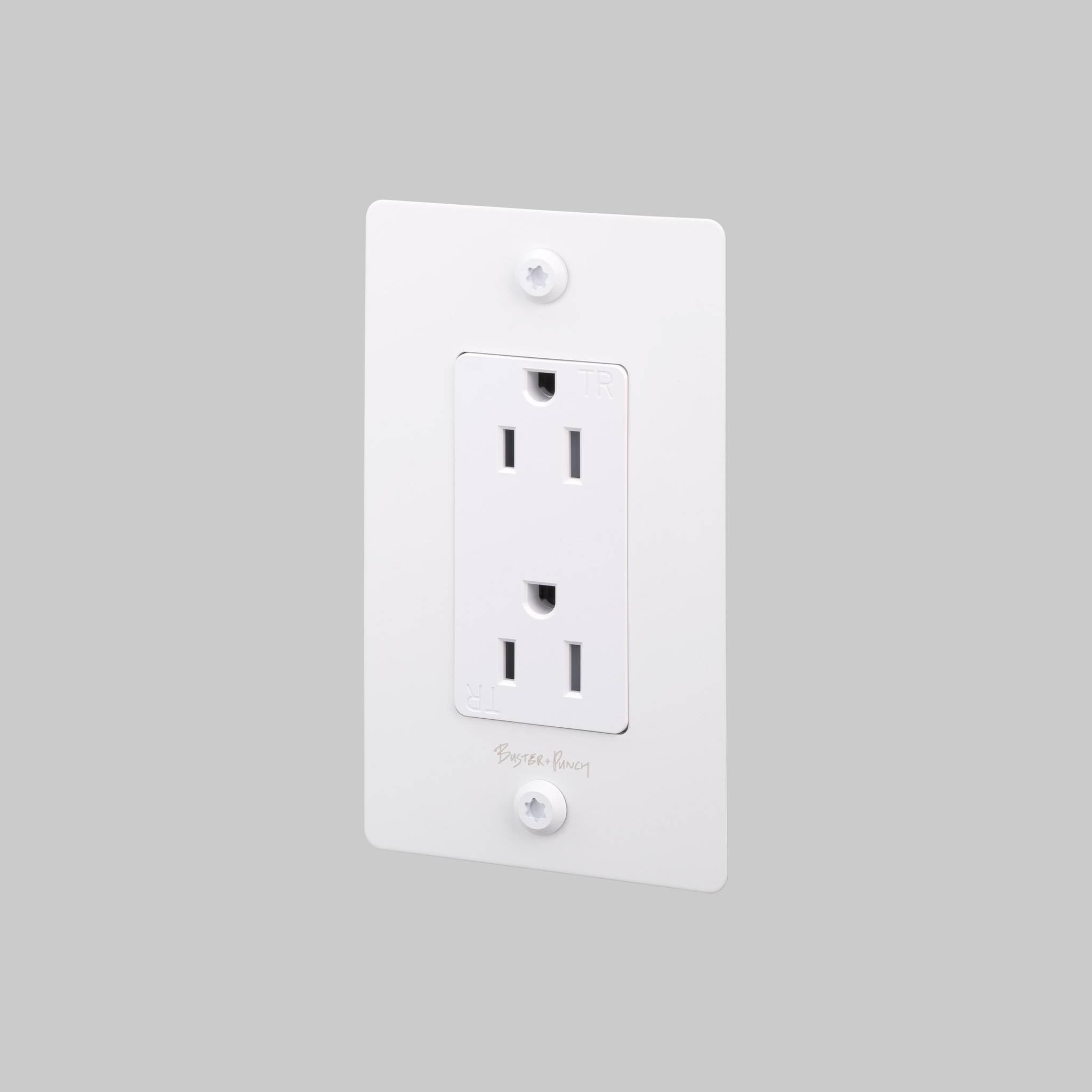 1G DUPLEX OUTLET / LINEAR / WITH LOGO