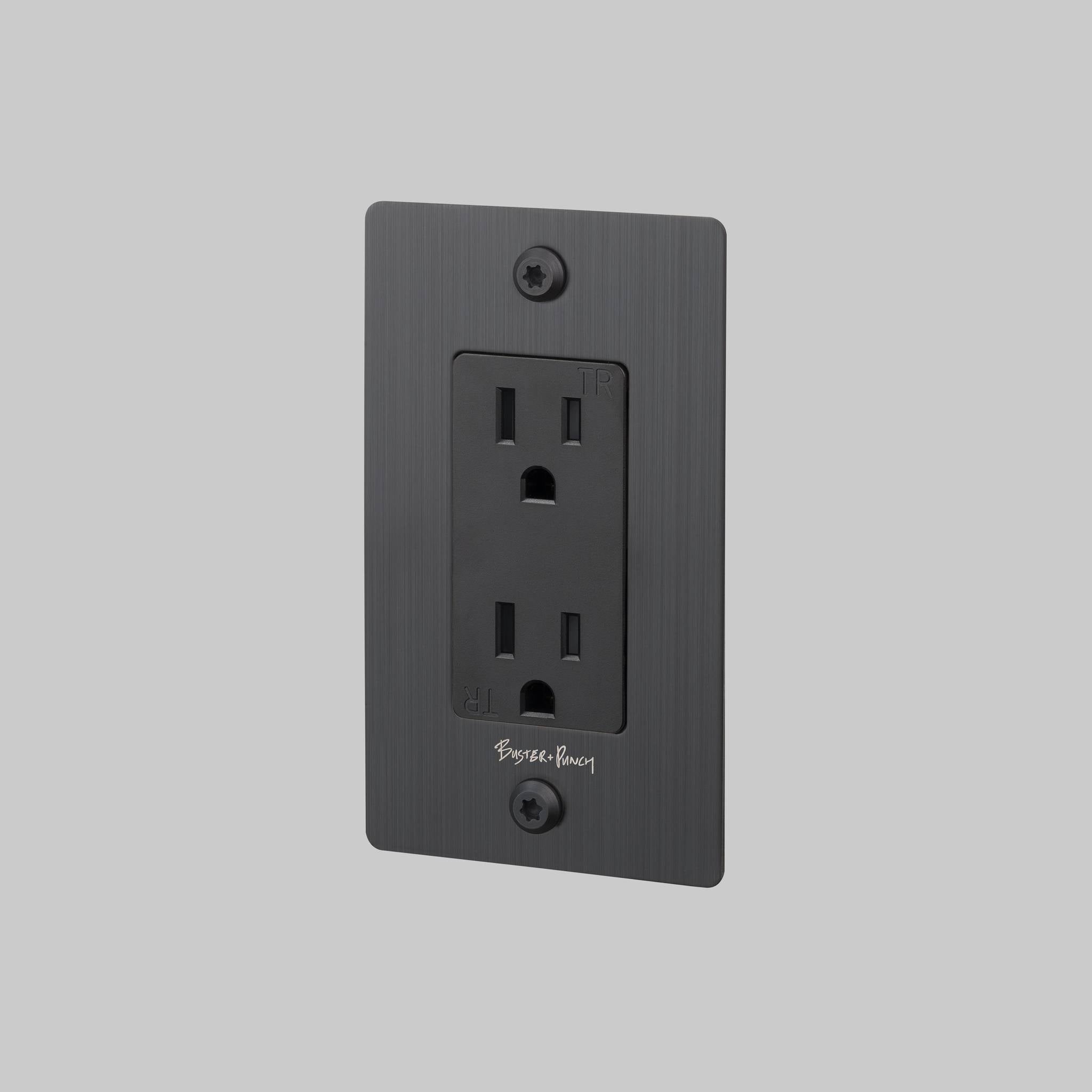 1G DUPLEX OUTLET / LINEAR / WITH LOGO
