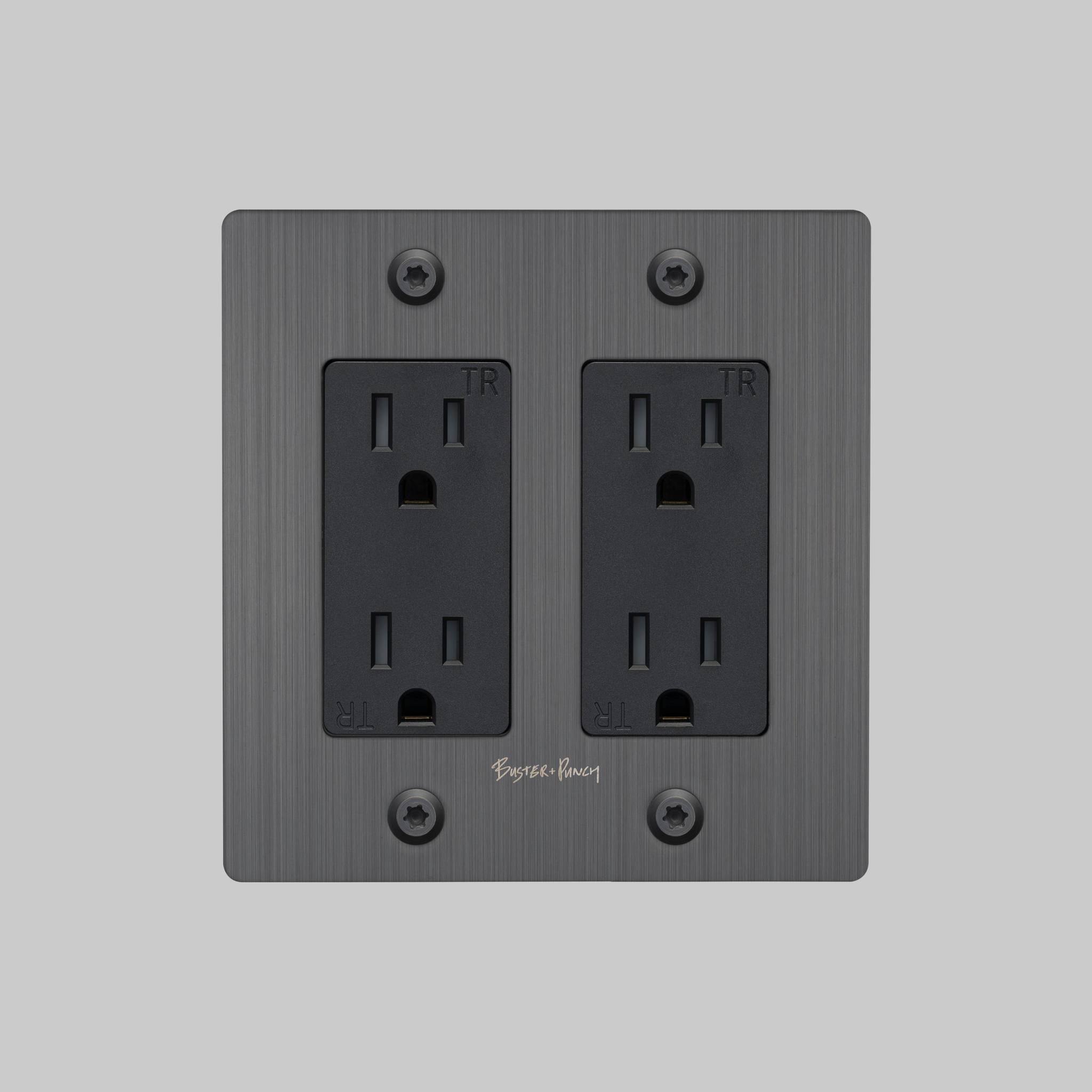 2G DUPLEX OUTLET / LINEAR / WITH LOGO