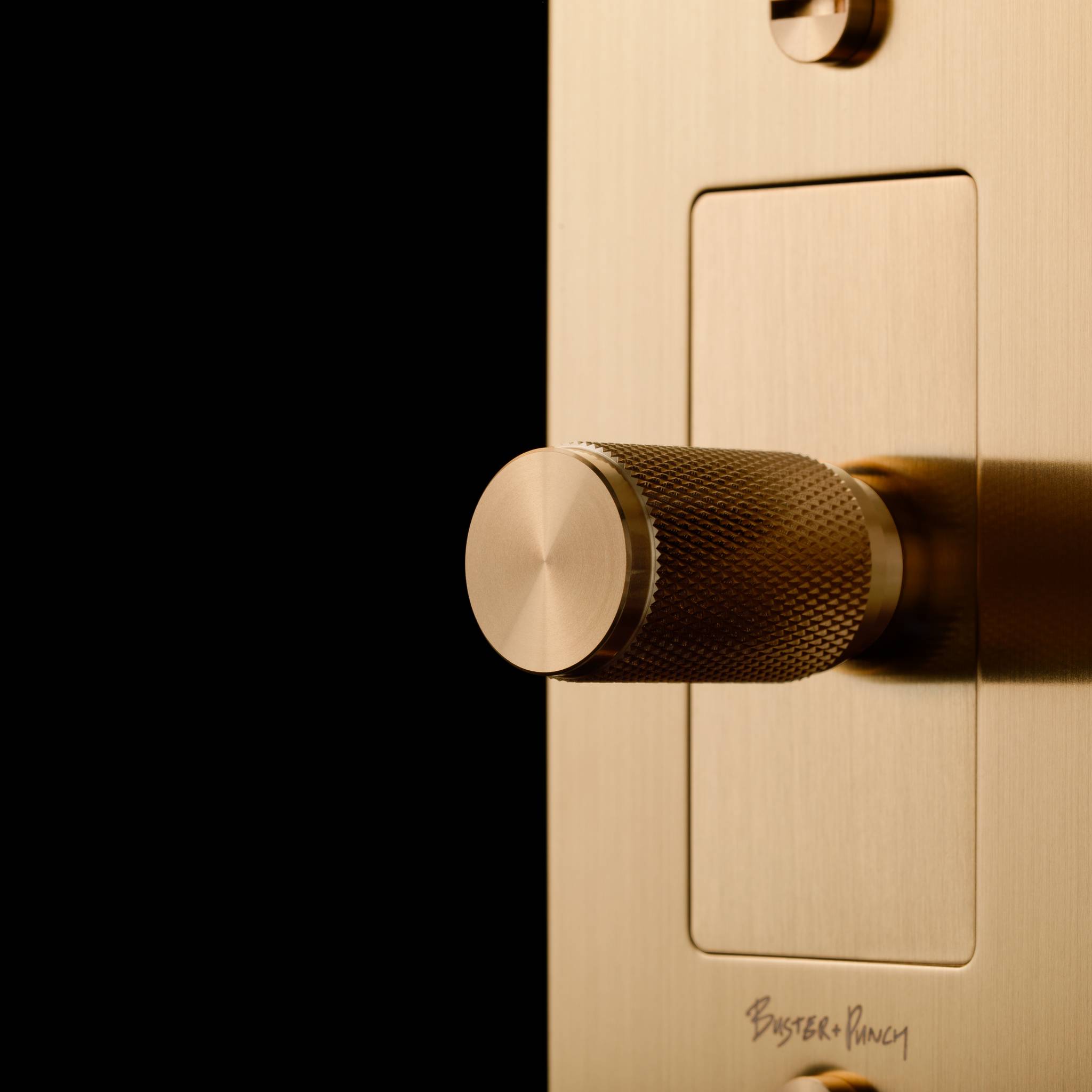 1G DIMMER / LED / CROSS / WITH LOGO