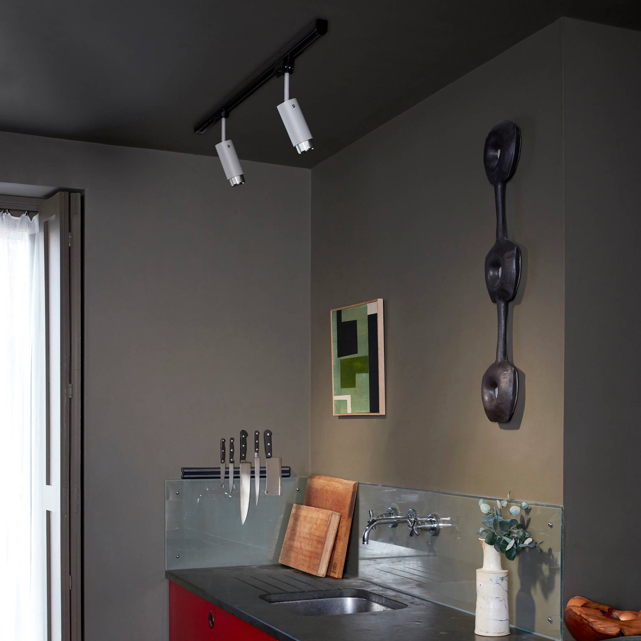 EXHAUST TRACK / CROSS / STONE