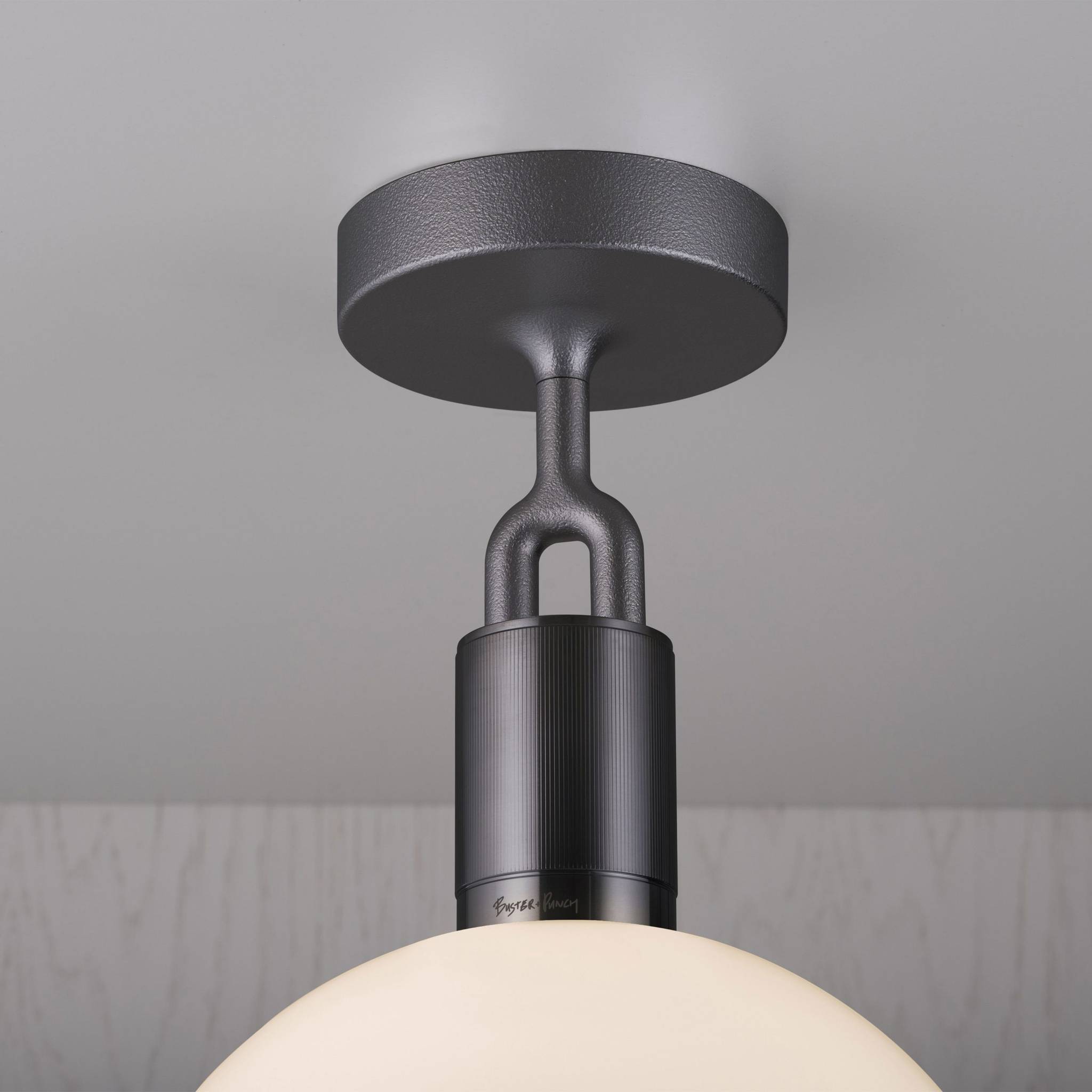 FORKED CEILING / LINEAR / GLOBE / OPAL / MEDIUM