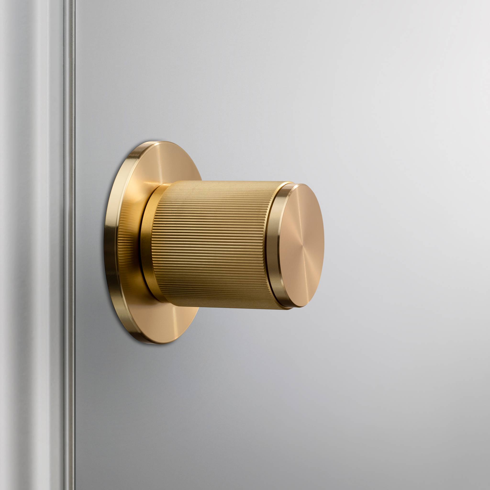 DOOR KNOB SET / PASSAGE / LINEAR
