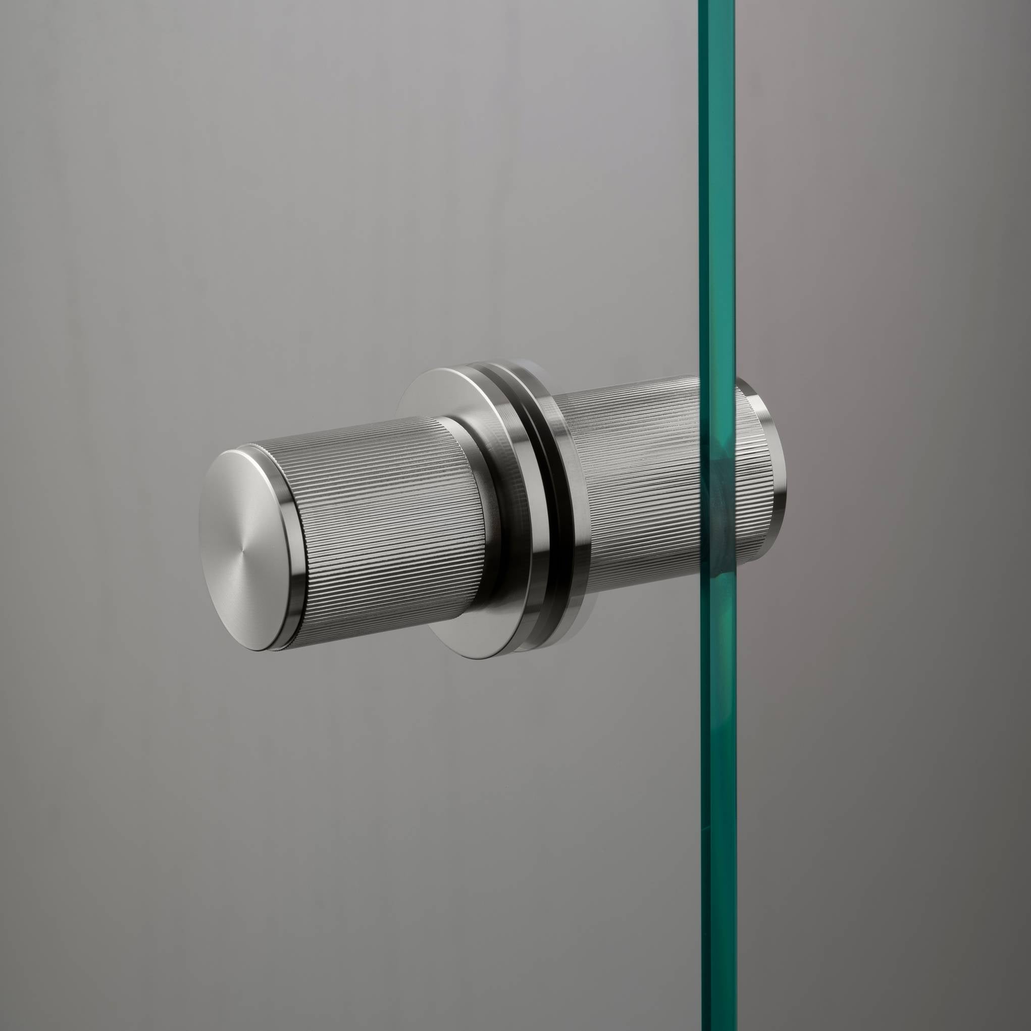 DOOR KNOB / FIXED / DOUBLE-SIDED / LINEAR