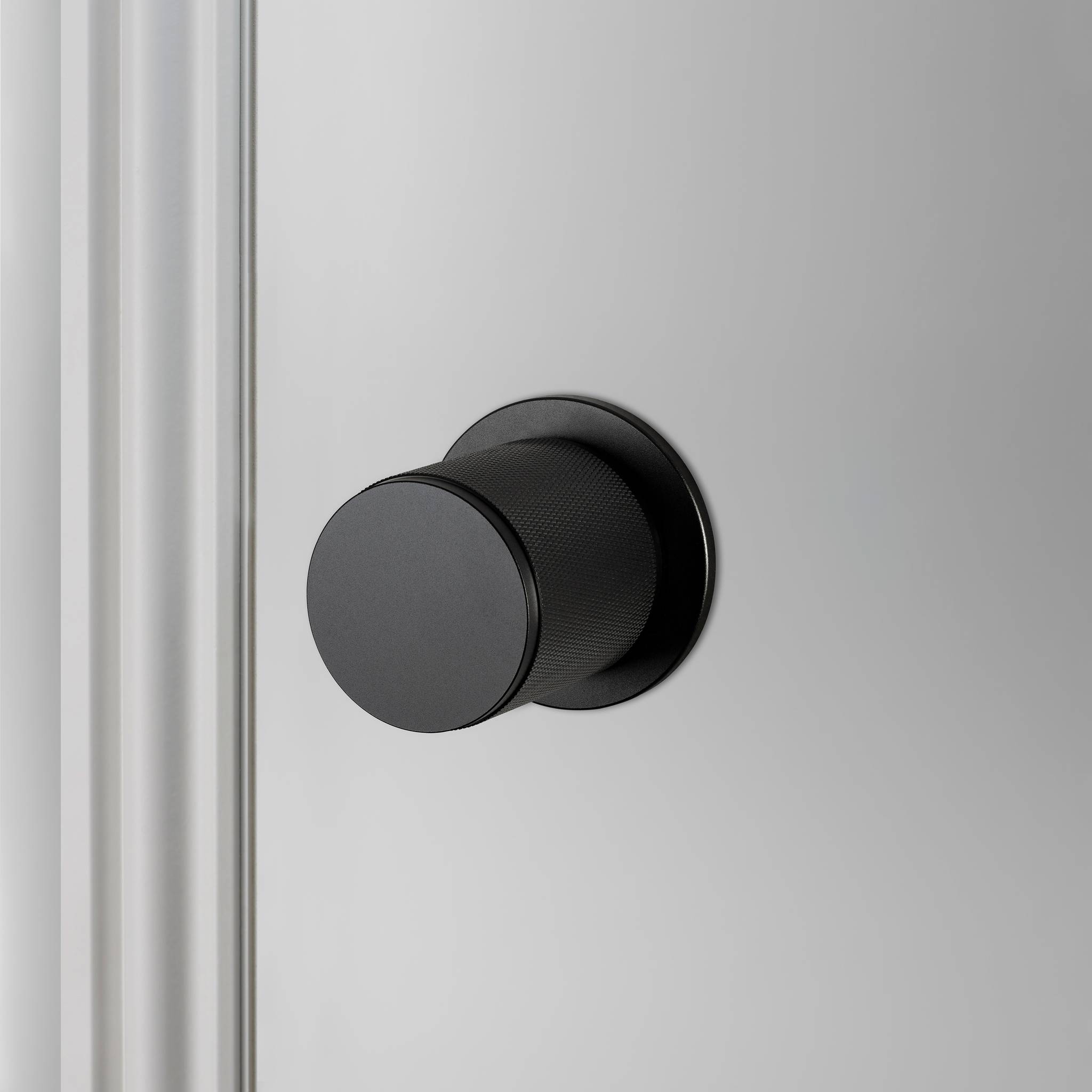 DOOR KNOB / FIXED / DOUBLE-SIDED / CROSS