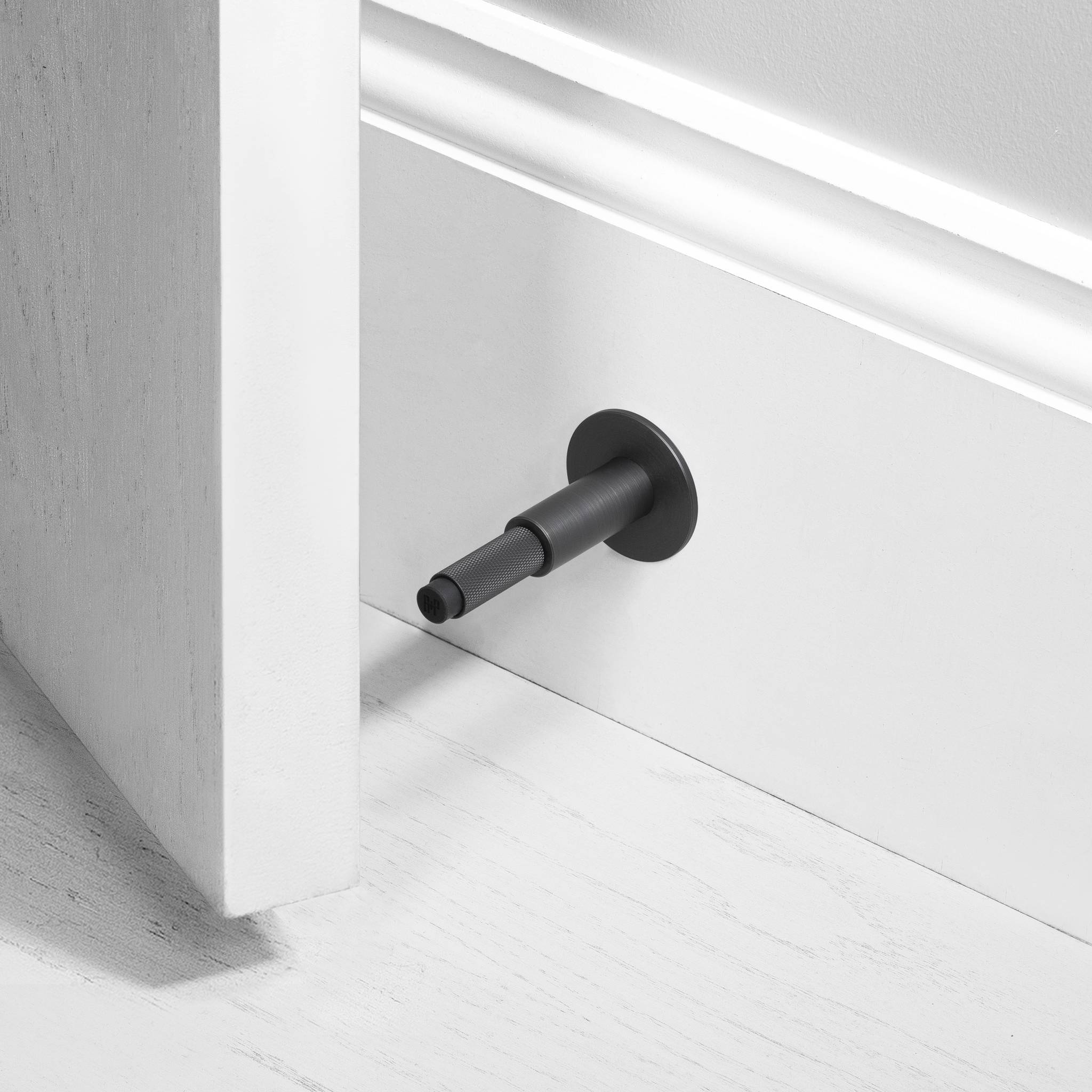 DOOR STOP / WALL / CROSS