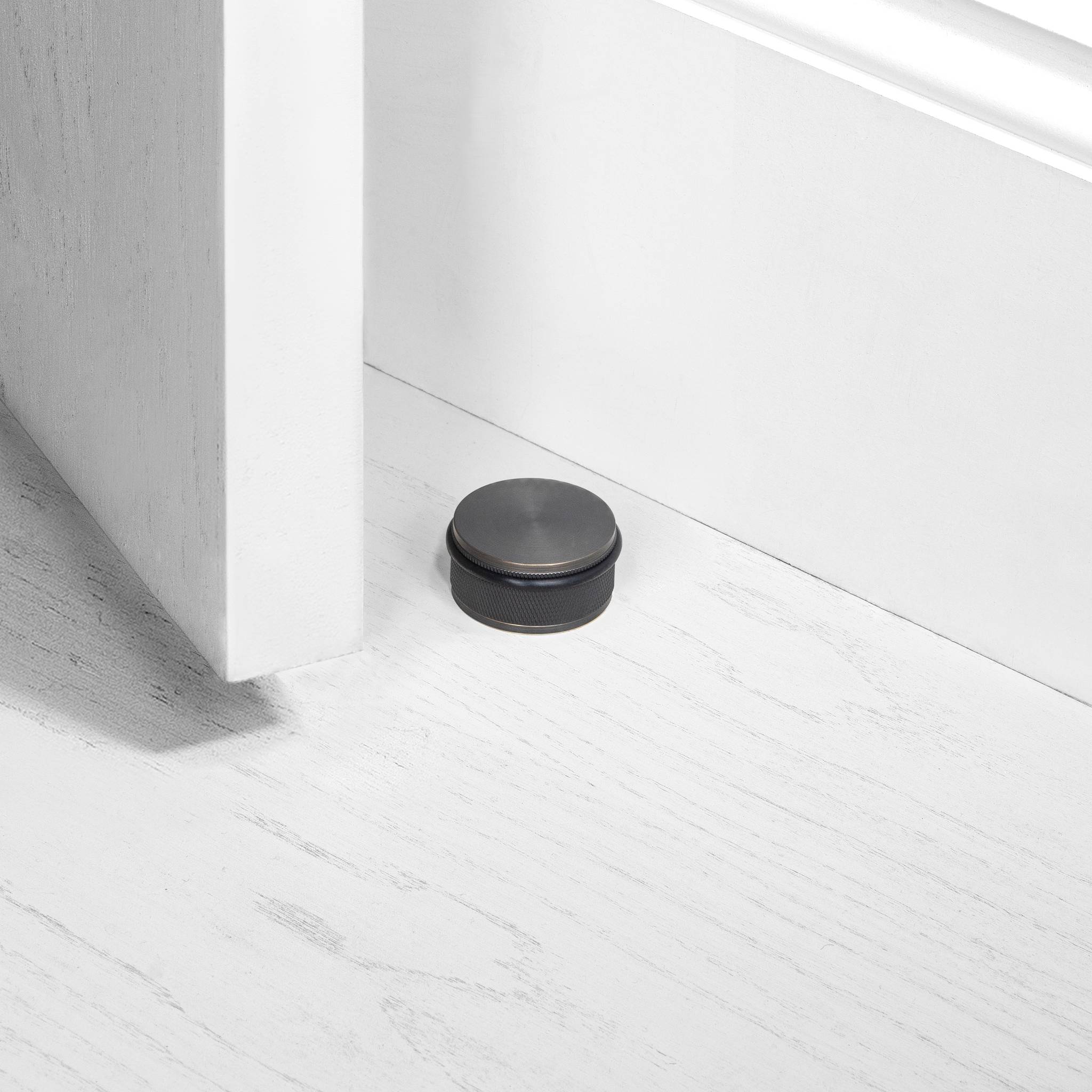 DOOR STOP / FLOOR / CROSS