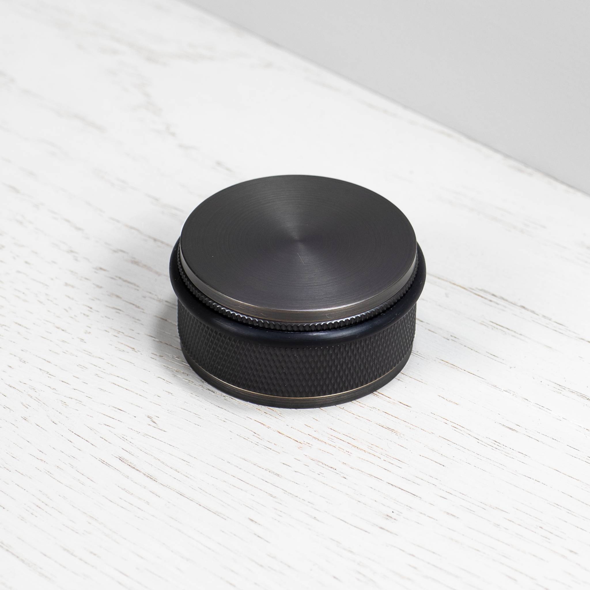 DOOR STOP / FLOOR / CROSS