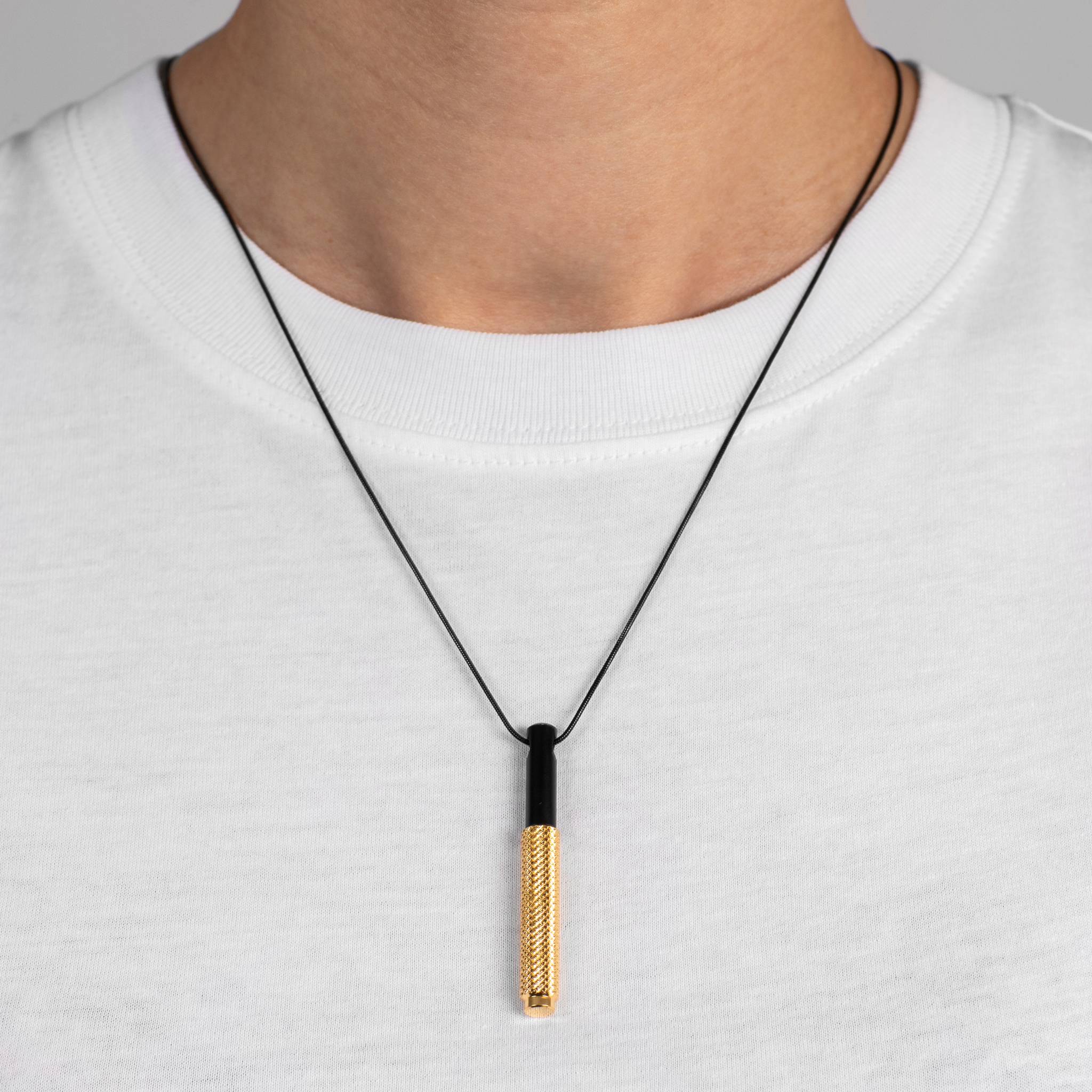 NECKLACE / VERTICAL / CROSS