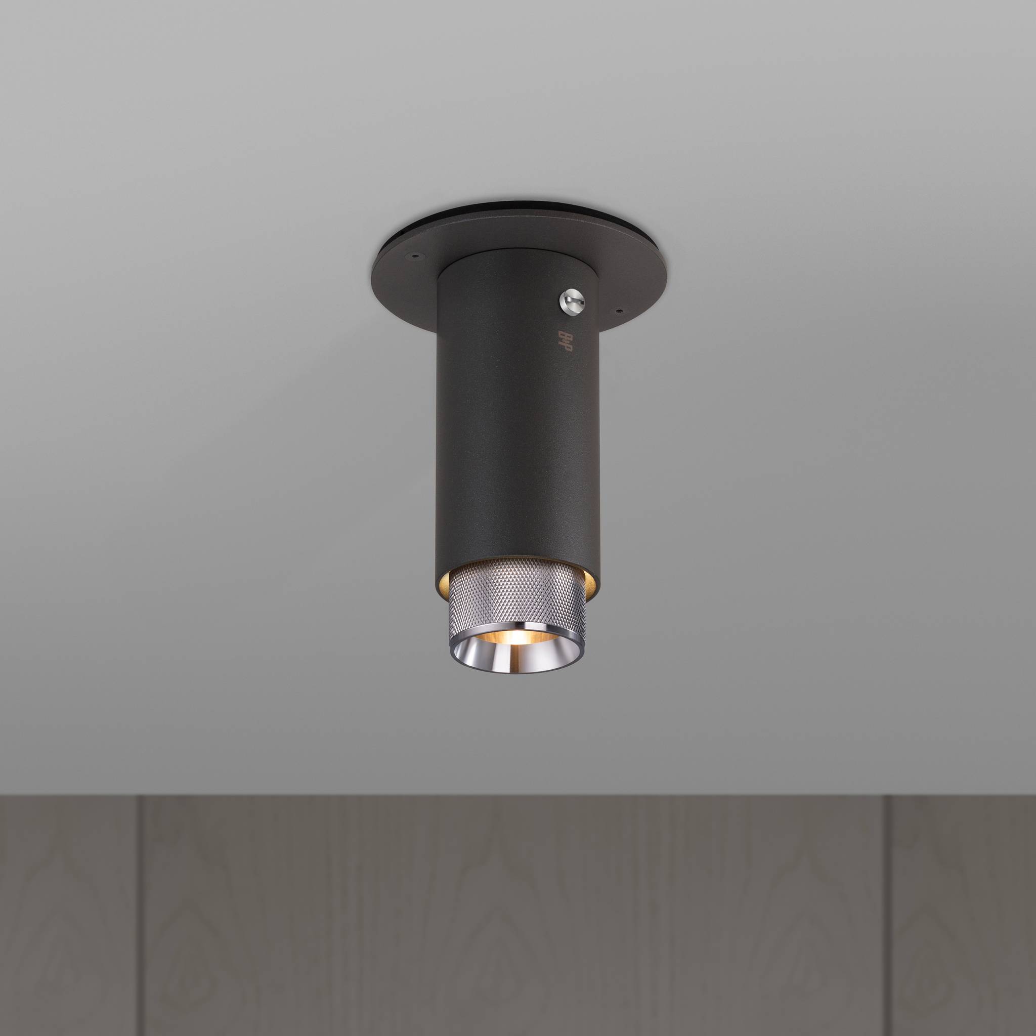 EXHAUST SURFACE / CROSS / GRAPHITE