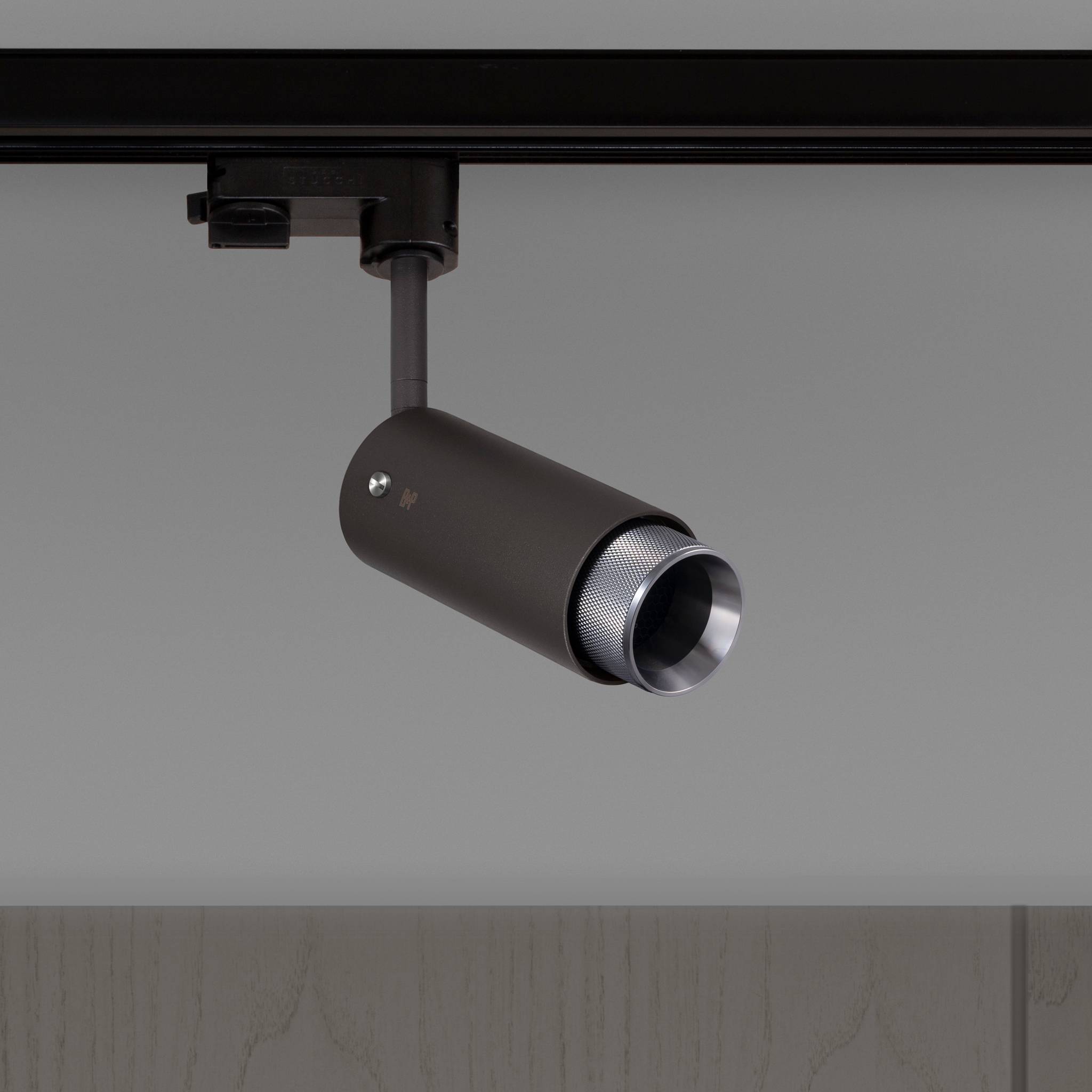 EXHAUST TRACK / CROSS / GRAPHITE