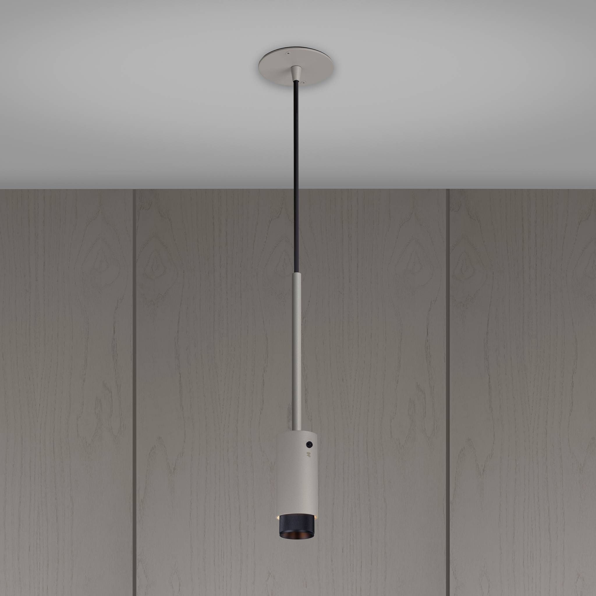 EXHAUST PENDANT / CROSS / STONE