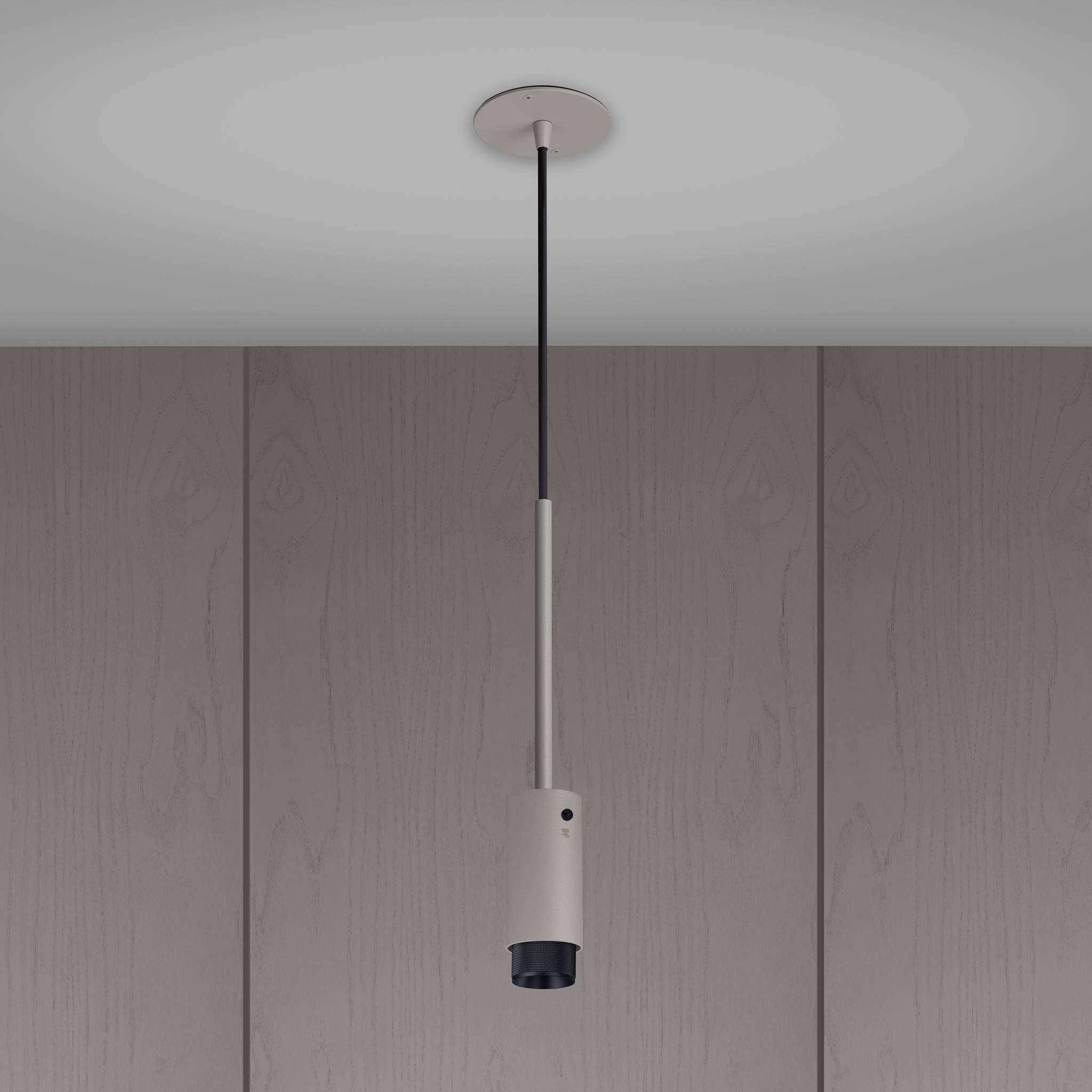 EXHAUST PENDANT / CROSS / STONE