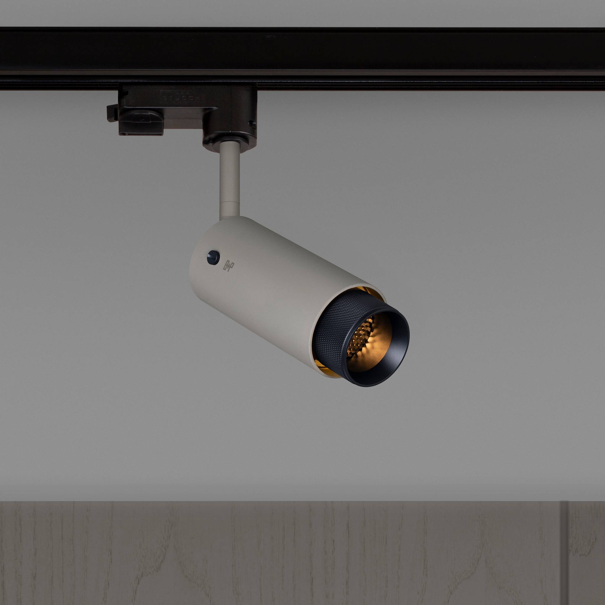 EXHAUST TRACK / CROSS / STONE