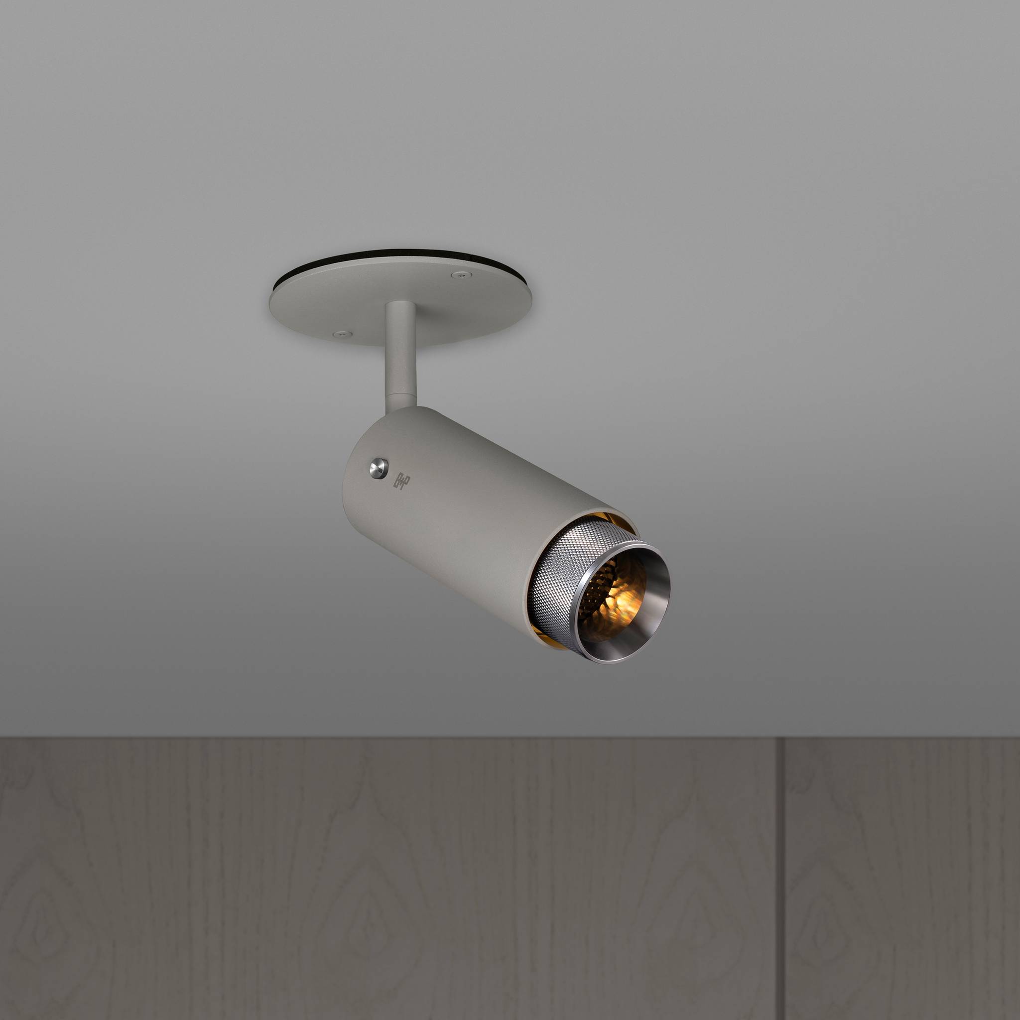 EXHAUST SPOT / CROSS / STONE