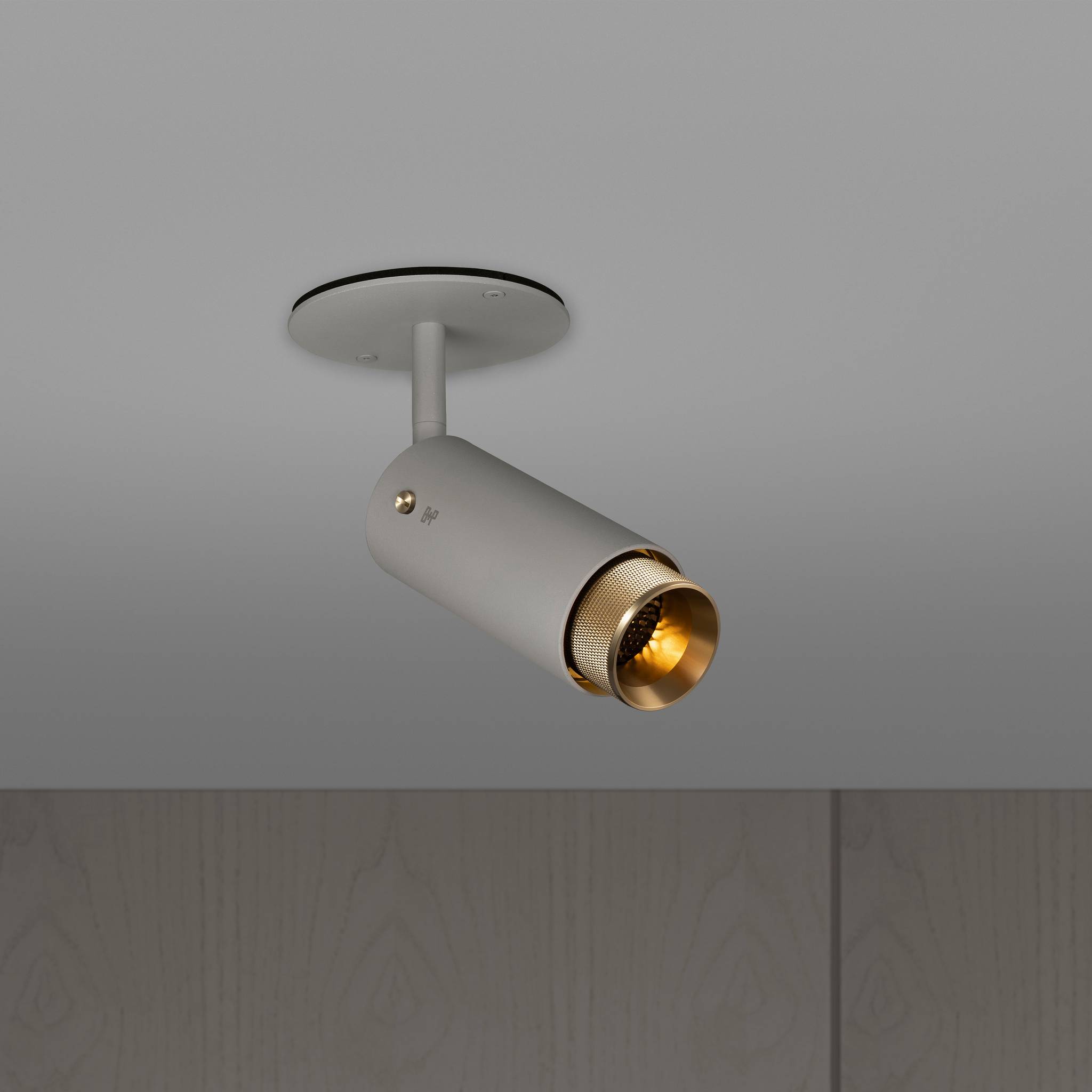 EXHAUST SPOT / CROSS / STONE