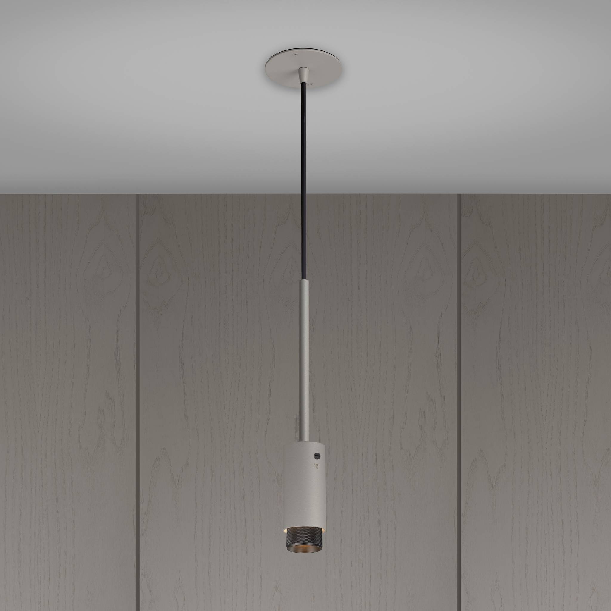 EXHAUST PENDANT / CROSS / STONE