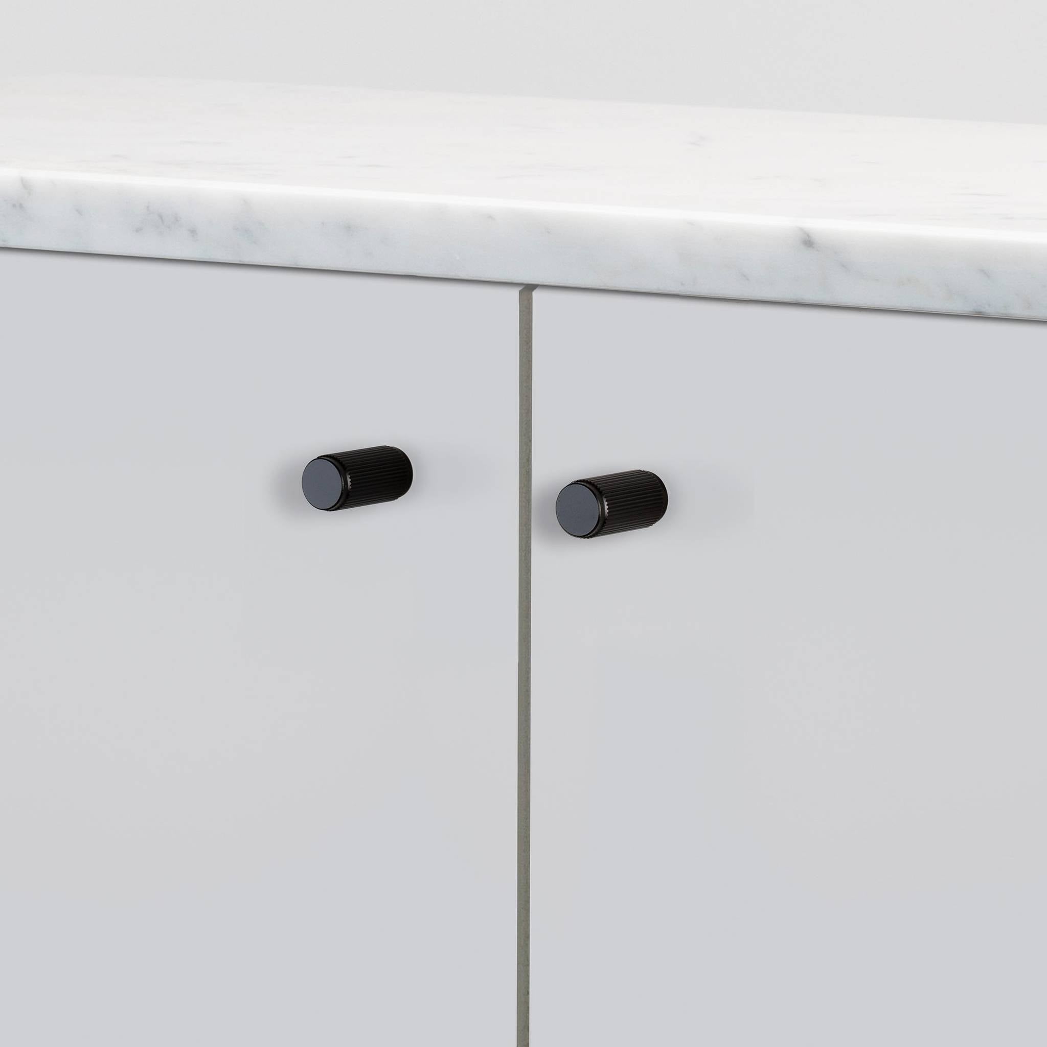 FURNITURE KNOB / LINEAR