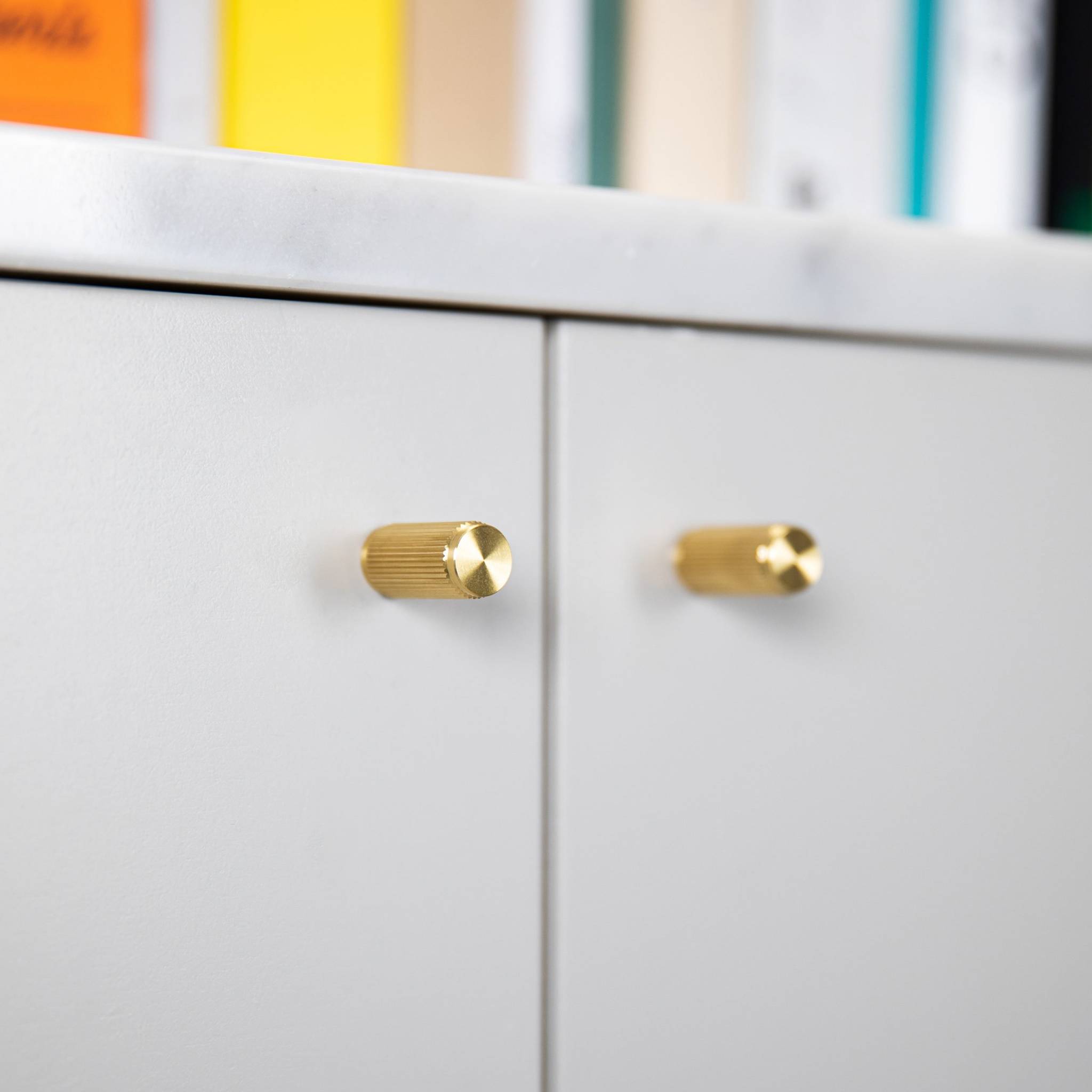 FURNITURE KNOB / LINEAR