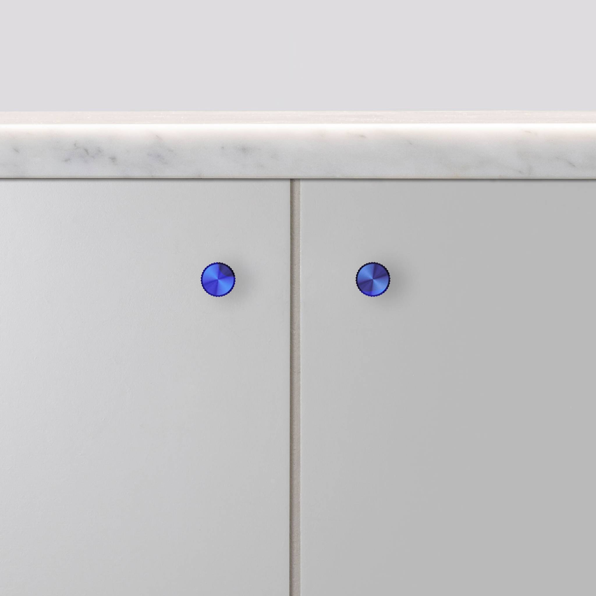 FURNITURE KNOB / LINEAR