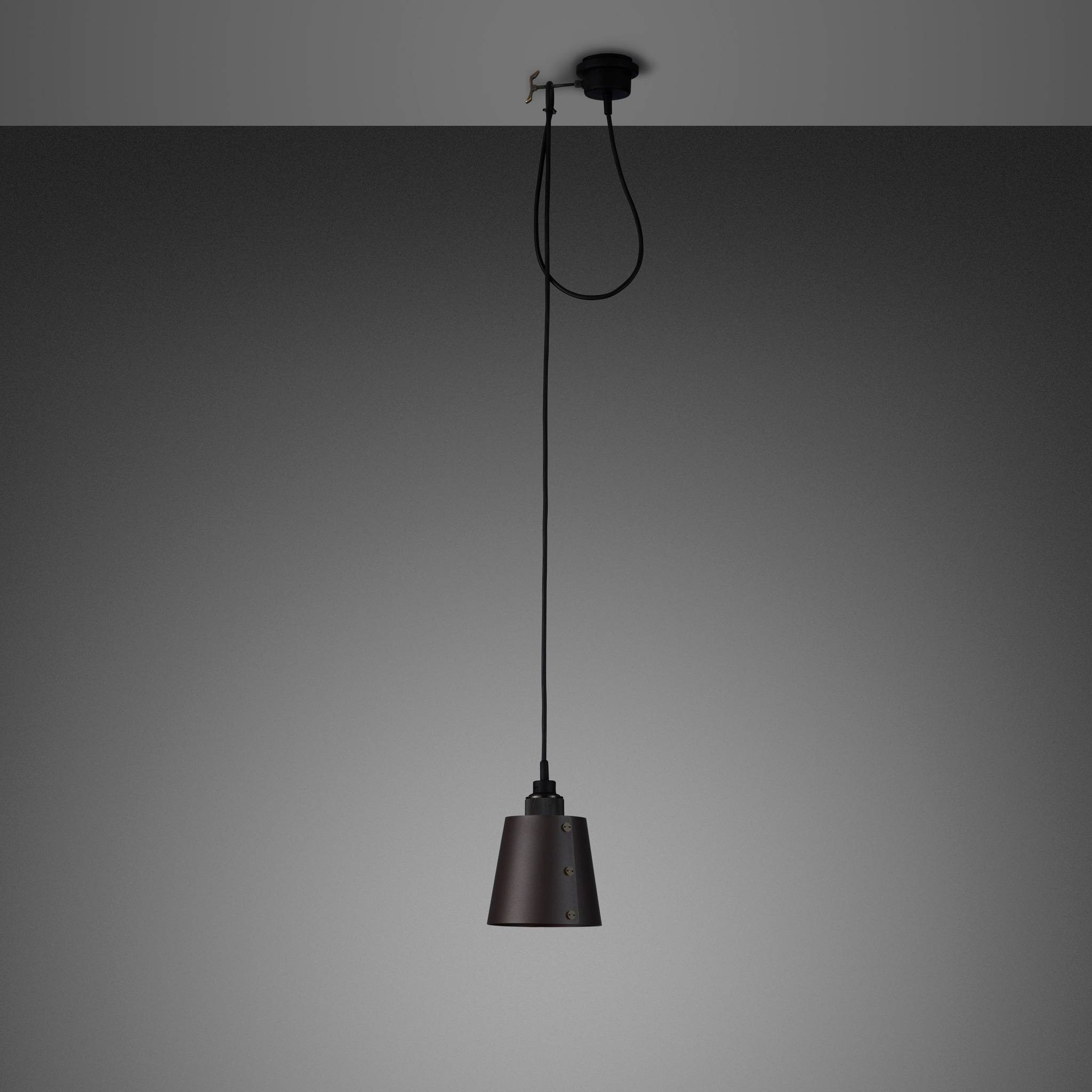 HOOKED 1.0 / SMALL / CROSS / GRAPHITE