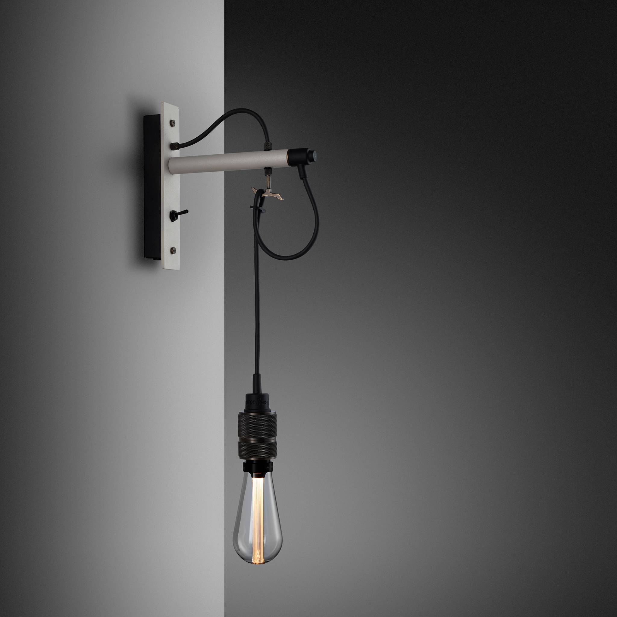 HOOKED WALL / CROSS / NUDE / STONE