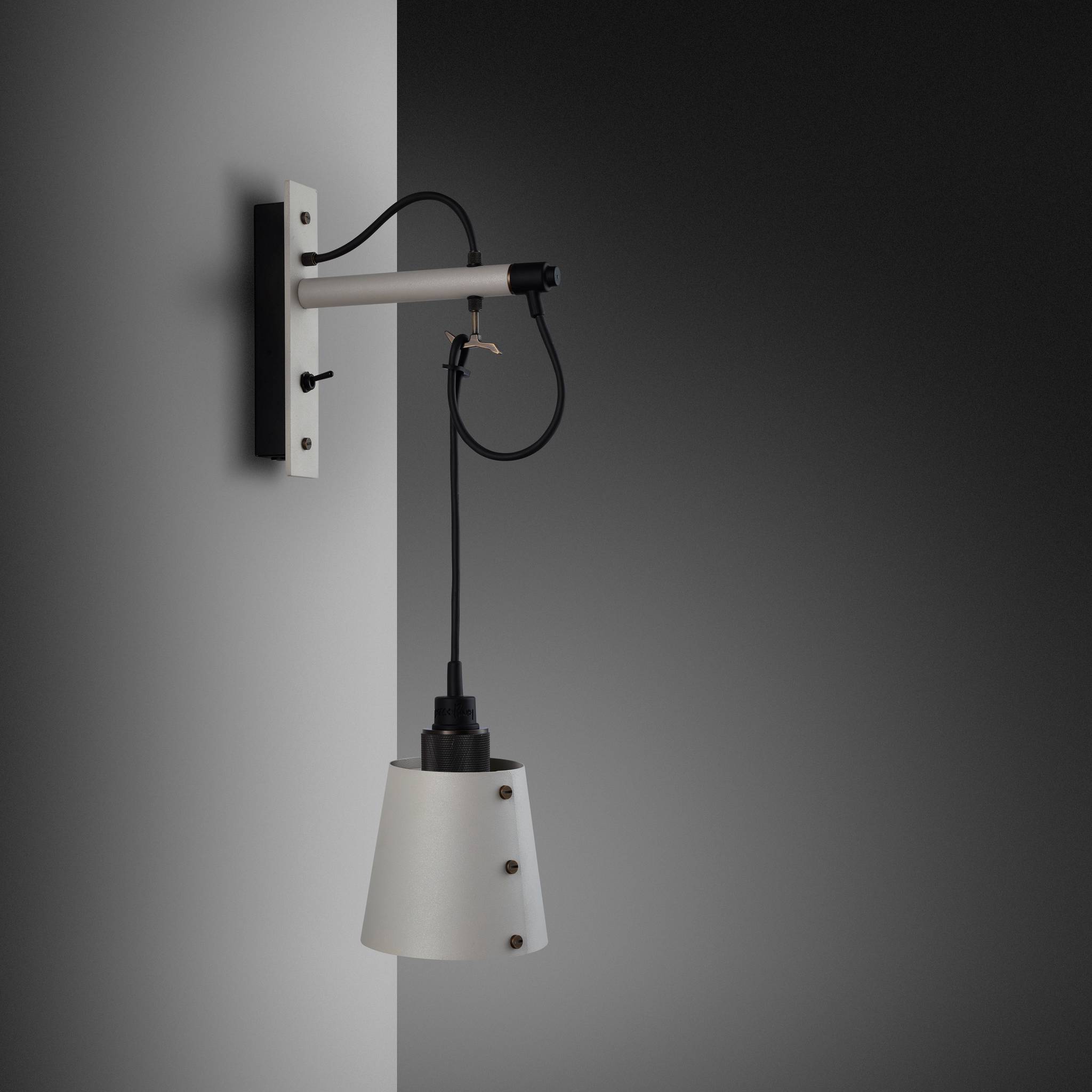 HOOKED WALL / CROSS / SMALL / STONE