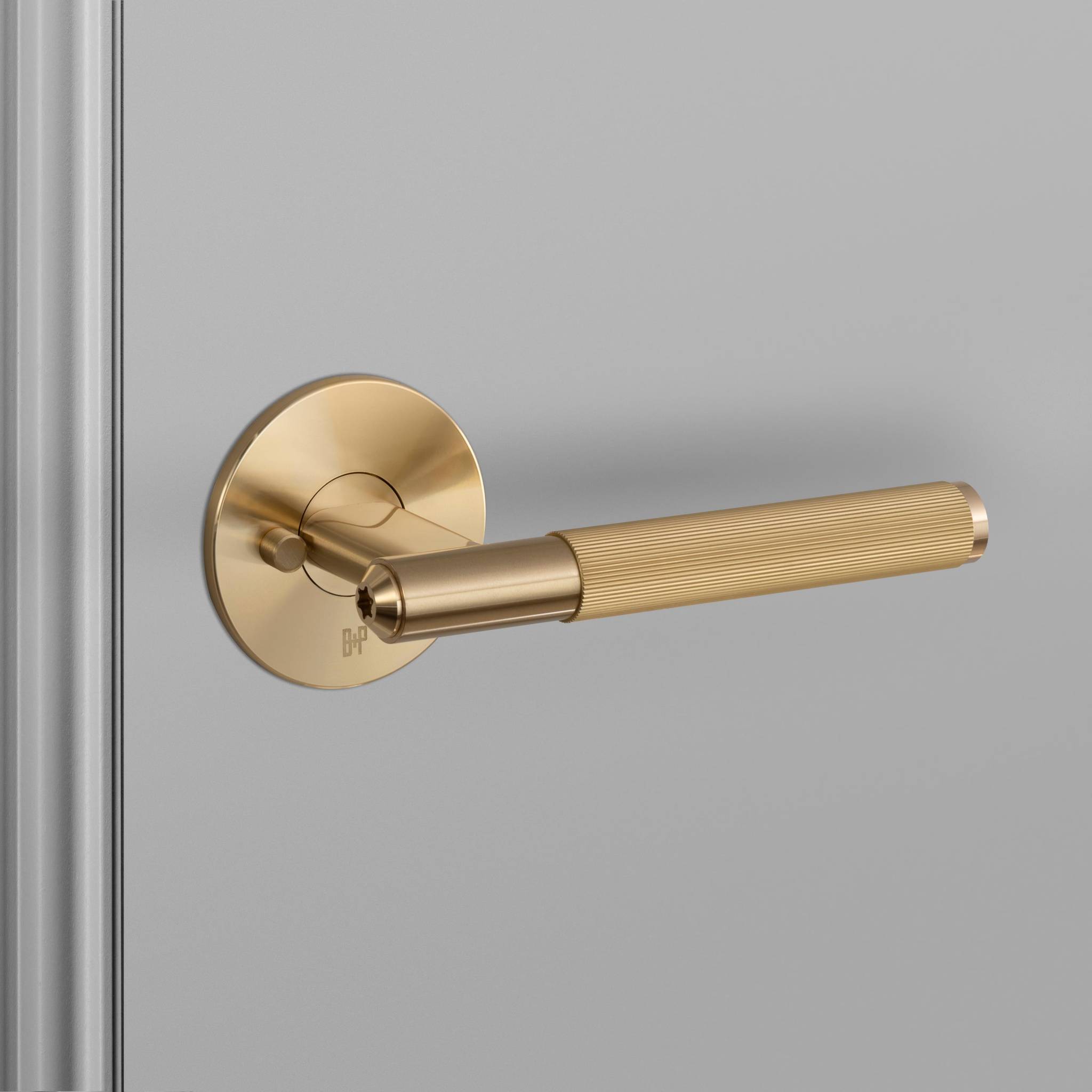 DOOR HANDLE SET / PRIVACY / LINEAR