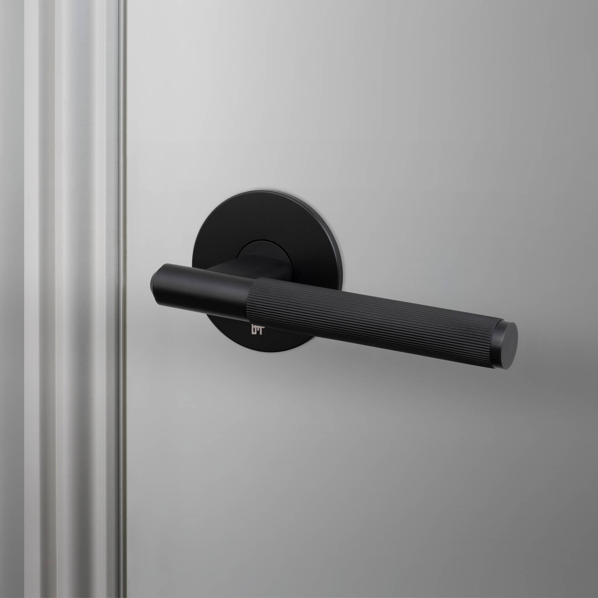 DOOR HANDLE SET / PASSAGE / LINEAR
