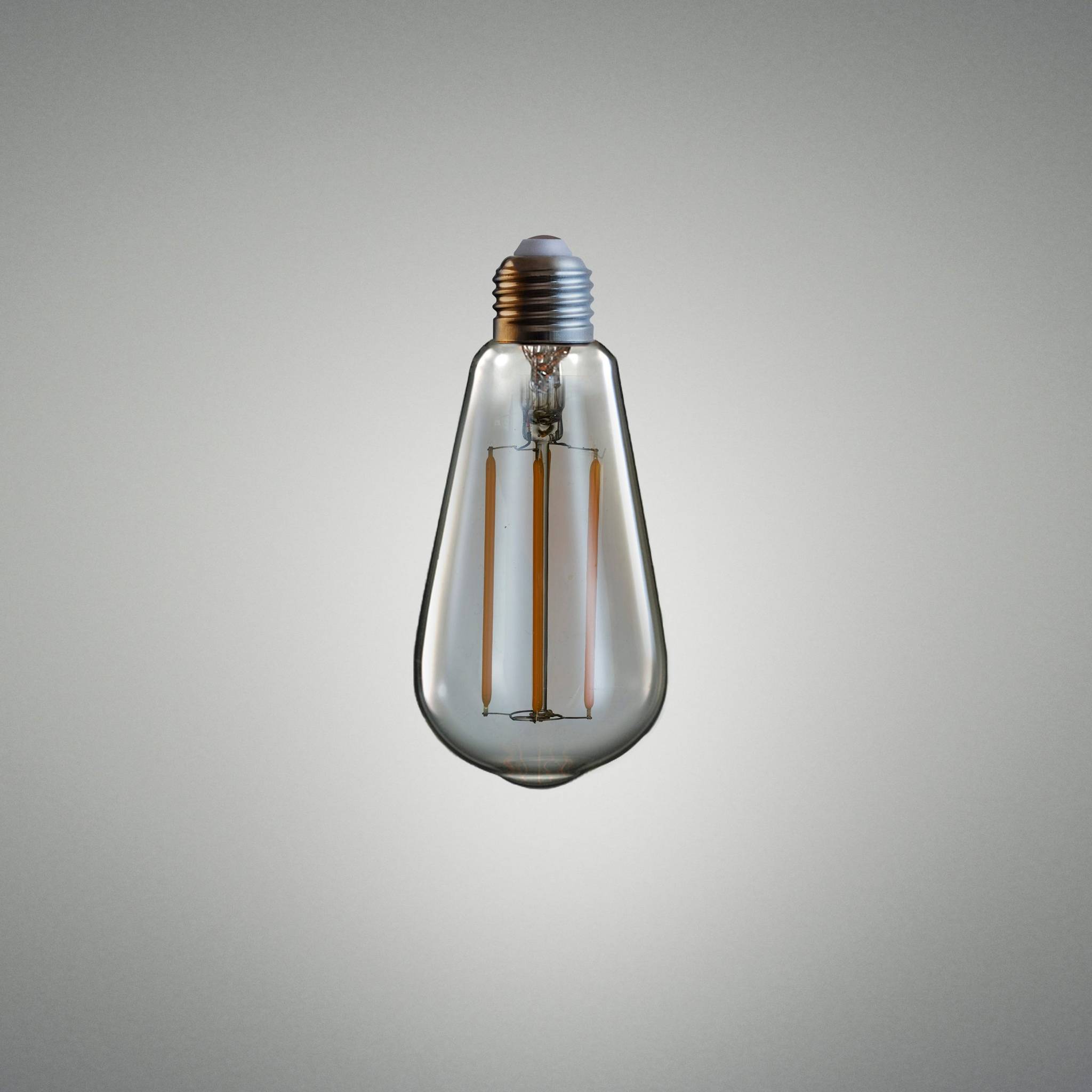 TEARDROP LED BULB / E26 / DIMMABLE / AMBER